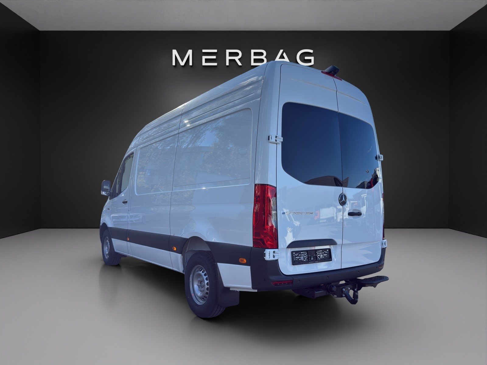 MERCEDES-BENZ eSprinter 320 81kWh Standard Hoch Pro-image-3