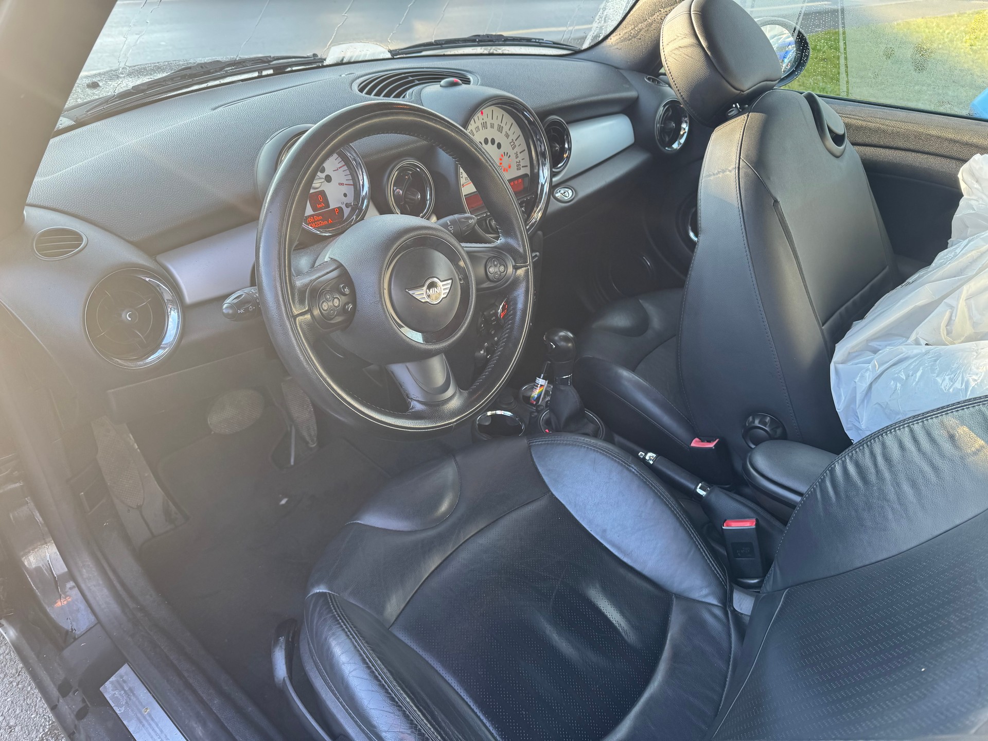 MINI Cooper Cabriolet Steptronic-image-8