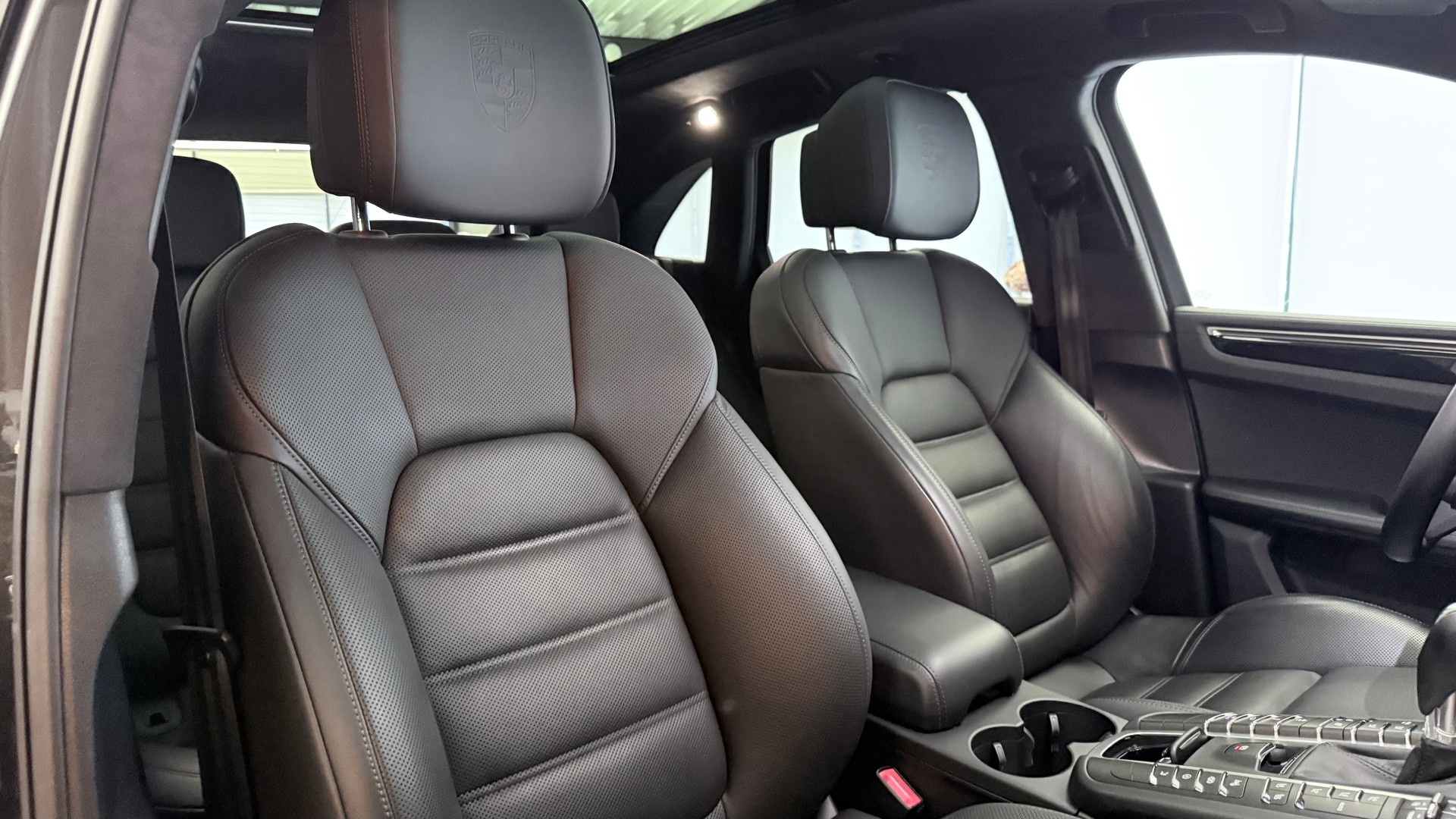 PORSCHE Macan 2.9 V6 Turbo-image-1