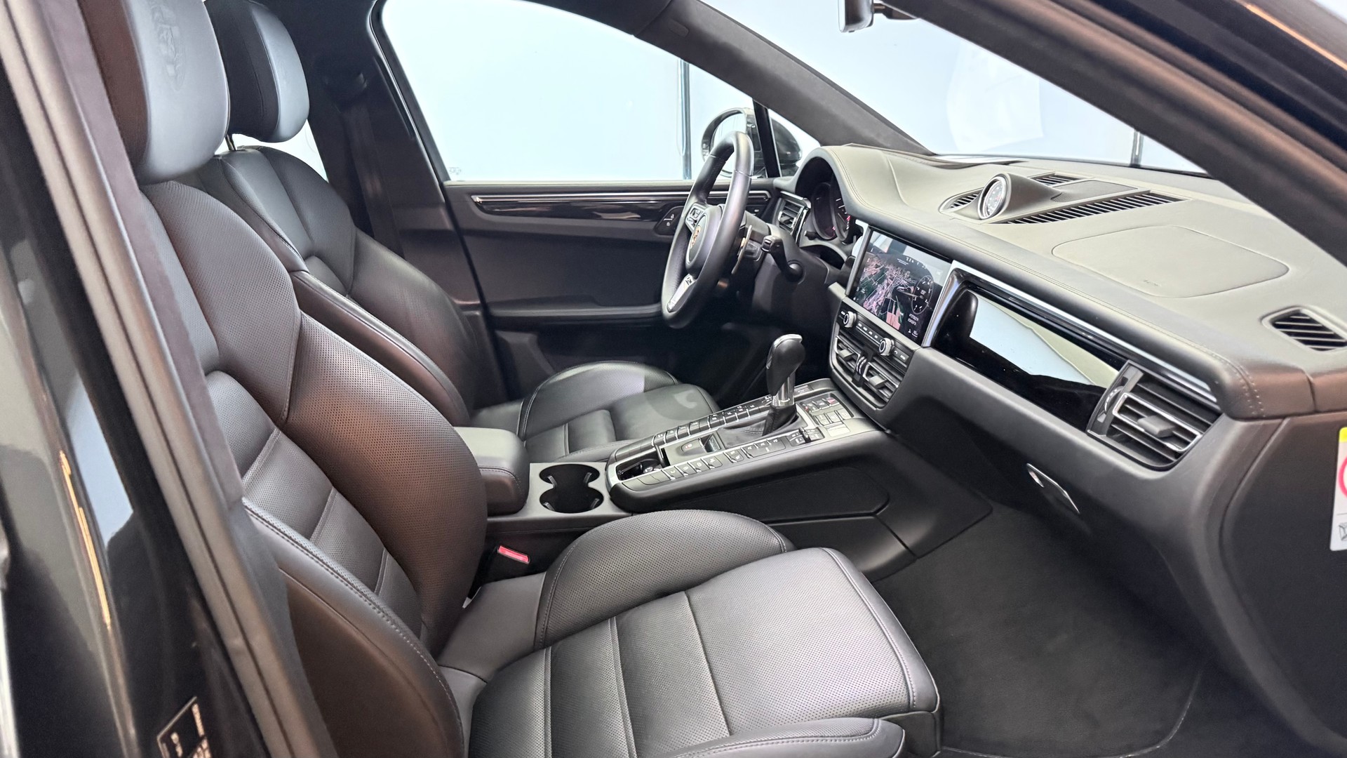 PORSCHE Macan 2.9 V6 Turbo-image-5
