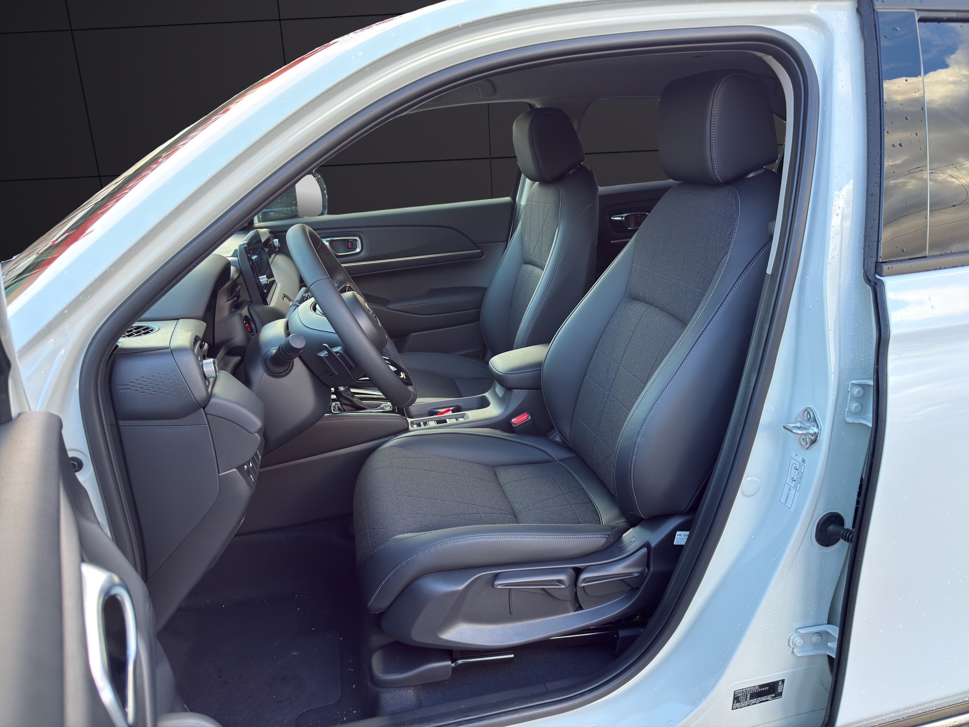 HONDA HR-V 1.5i-MMD Advance CVT-image-13