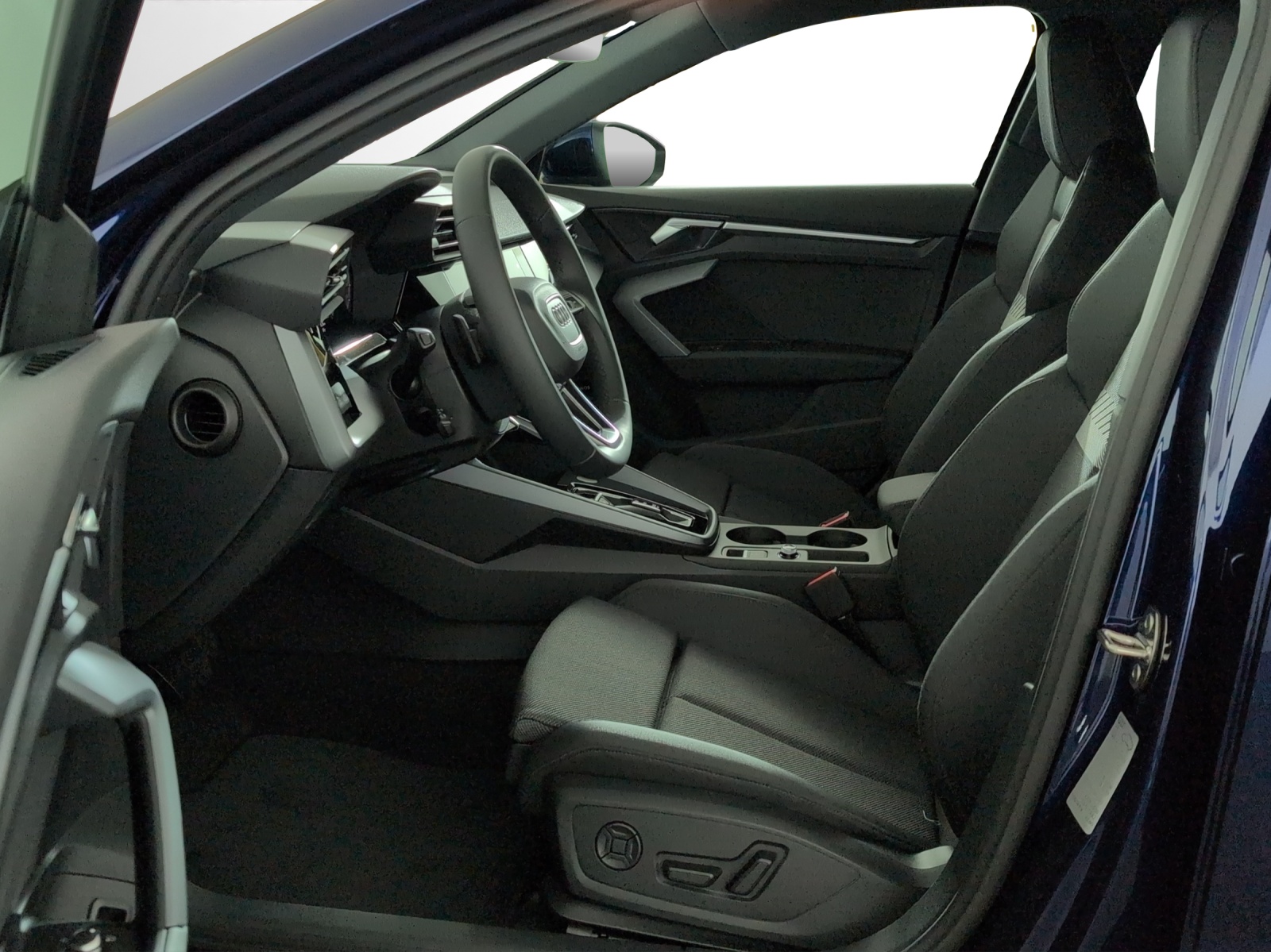 AUDI A3 Sportback TFSI 110 kW Attraction S tronic-image-5