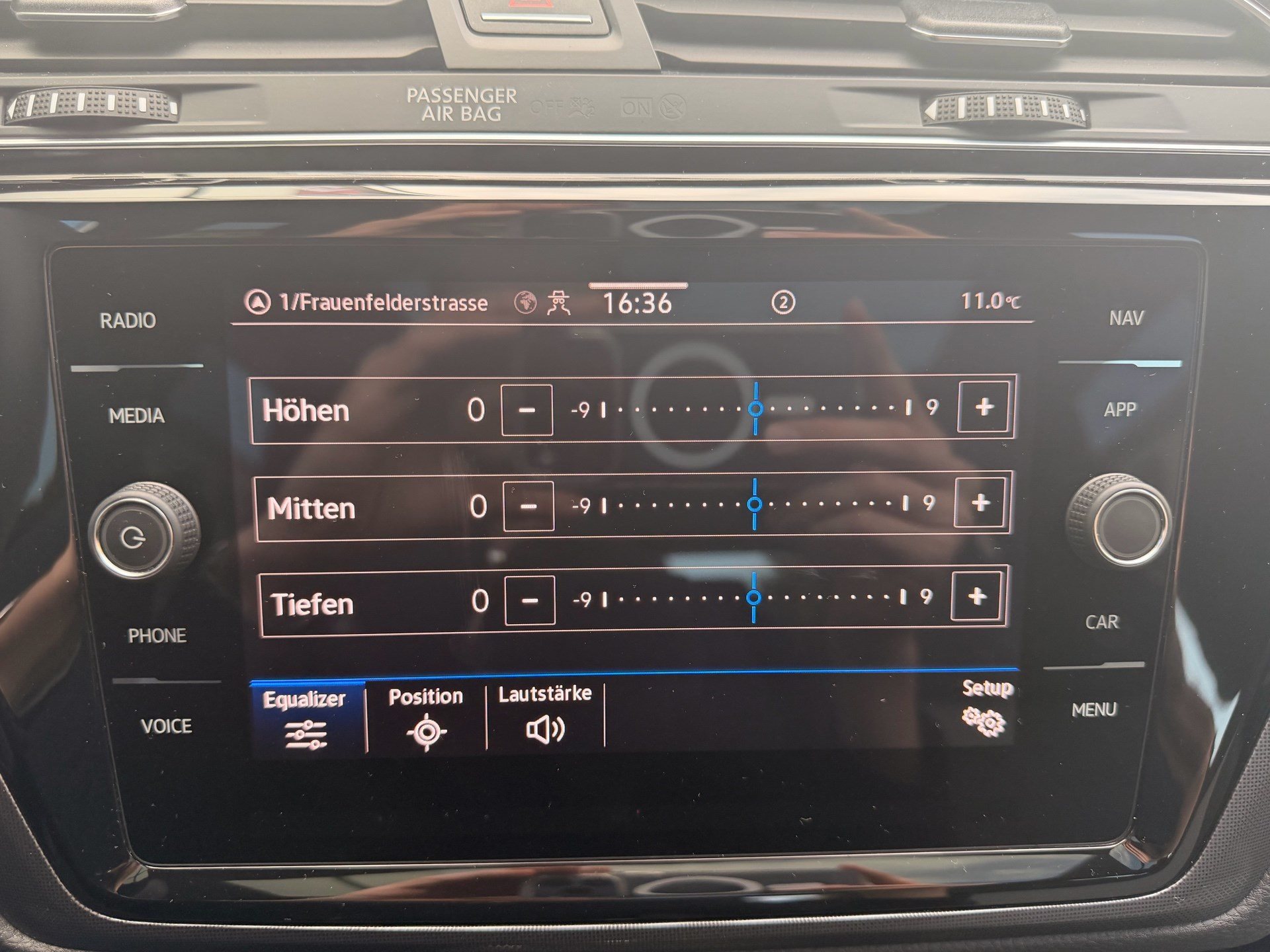 VW Touran 1.5 TSI DSG HIGHLINE R-LINE BLACK STYLE *** TOP AUSSTATTUNG ***-image-18