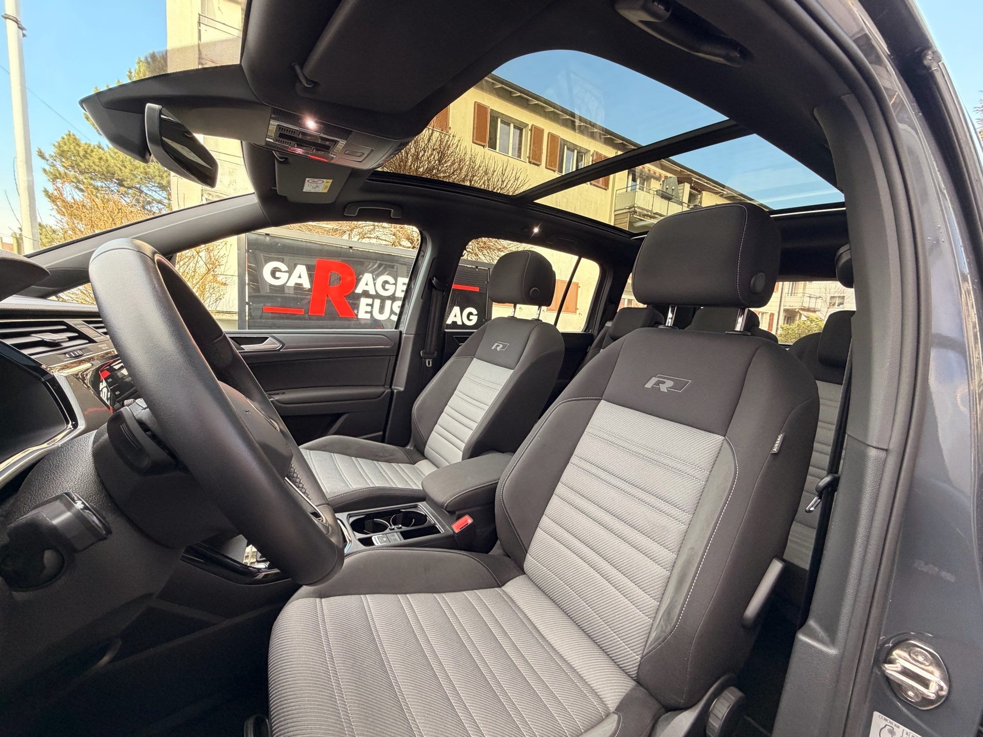 VW Touran 1.5 TSI DSG HIGHLINE R-LINE BLACK STYLE *** TOP AUSSTATTUNG ***-image-7