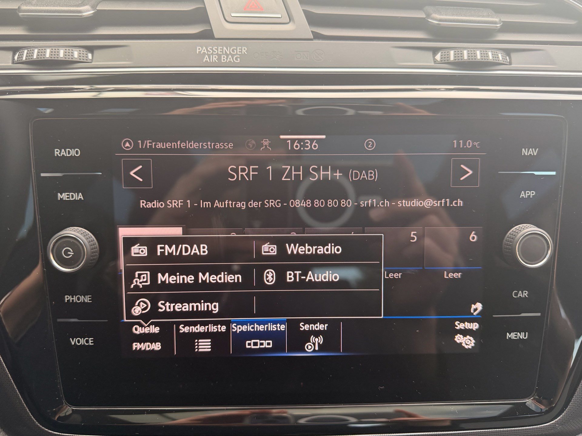 VW Touran 1.5 TSI DSG HIGHLINE R-LINE BLACK STYLE *** TOP AUSSTATTUNG ***-image-17