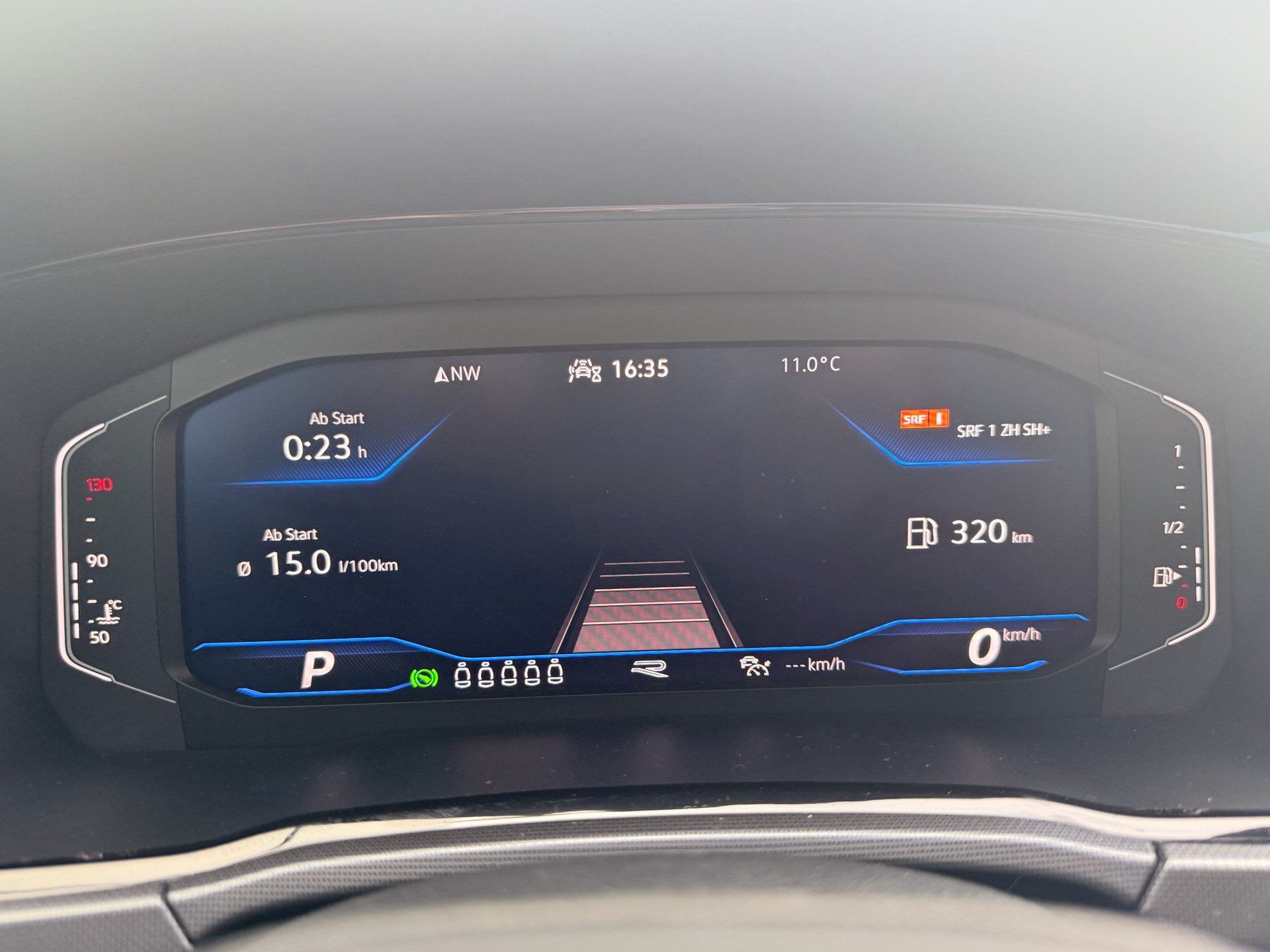 VW Touran 1.5 TSI DSG HIGHLINE R-LINE BLACK STYLE *** TOP AUSSTATTUNG ***-image-10
