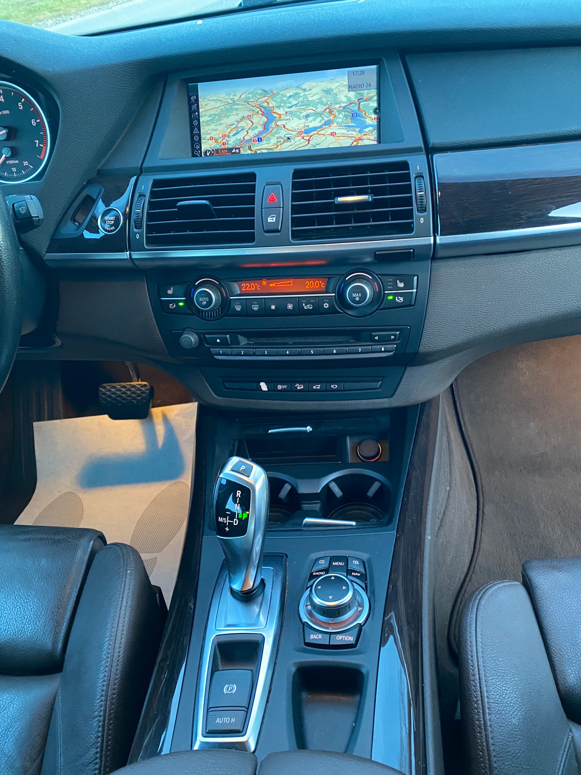 BMW X5 xDrive 35i Steptronic-image-11