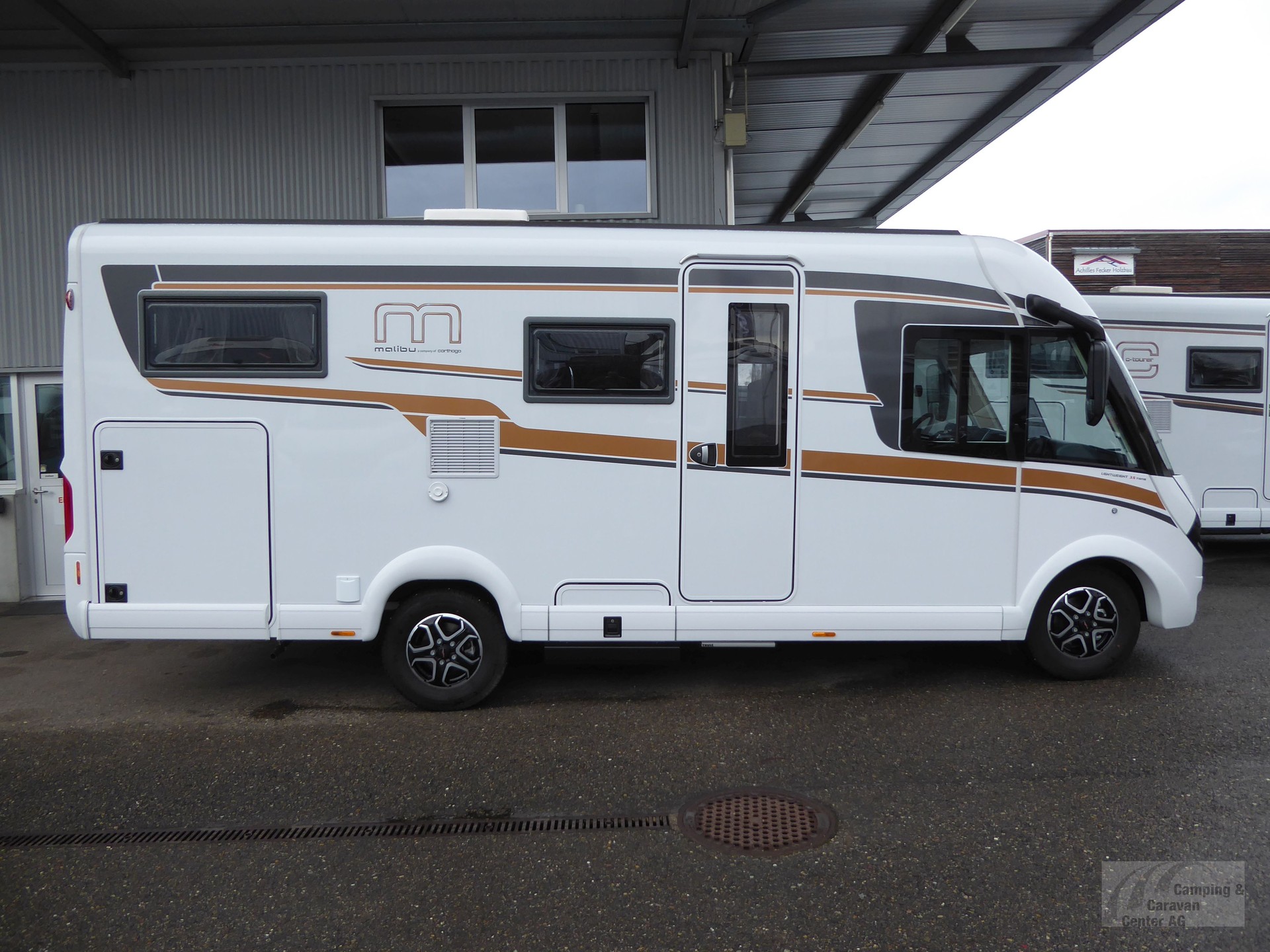 MALIBU I 430 KB-LE lightweight 3.5t-showroom-element-1