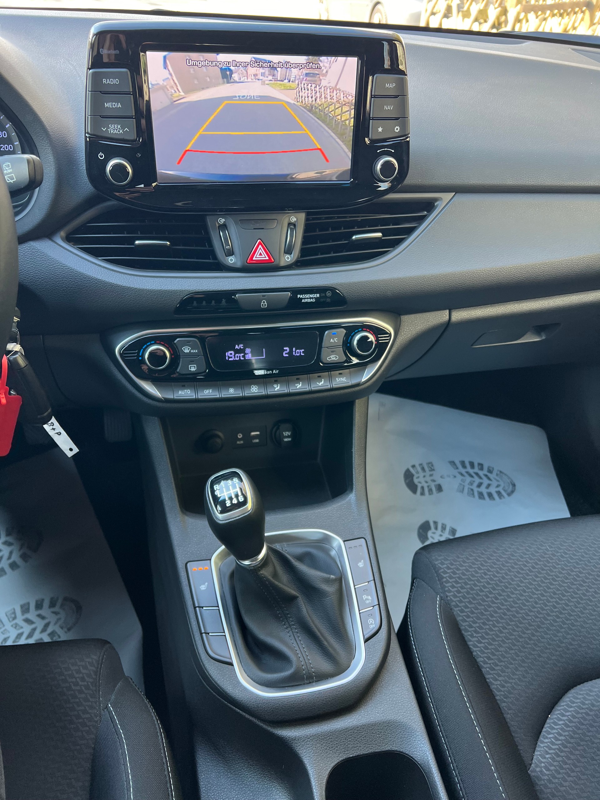 HYUNDAI i30 1.4 T-GDi Origo-image-10