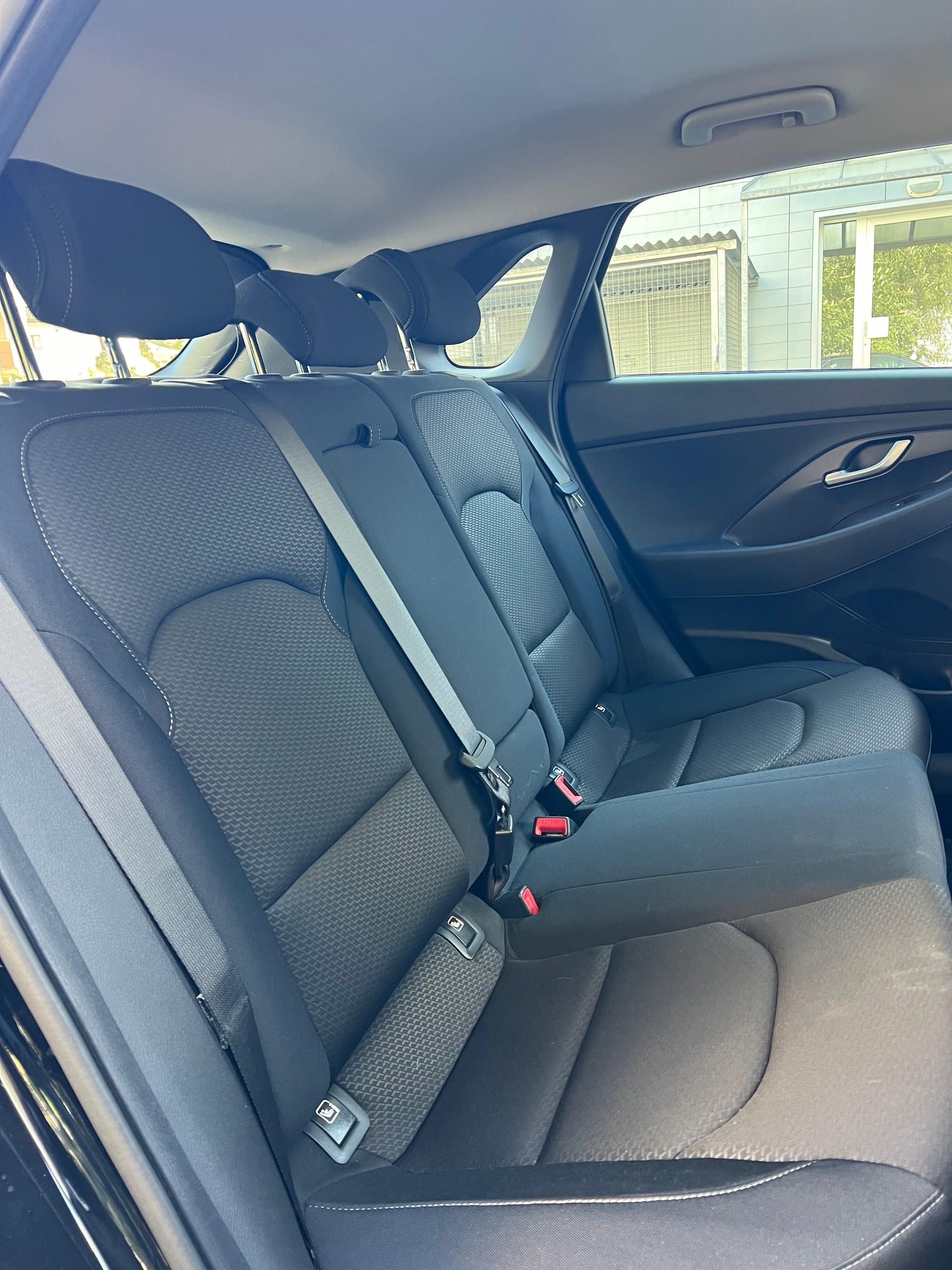 HYUNDAI i30 1.4 T-GDi Origo-image-13