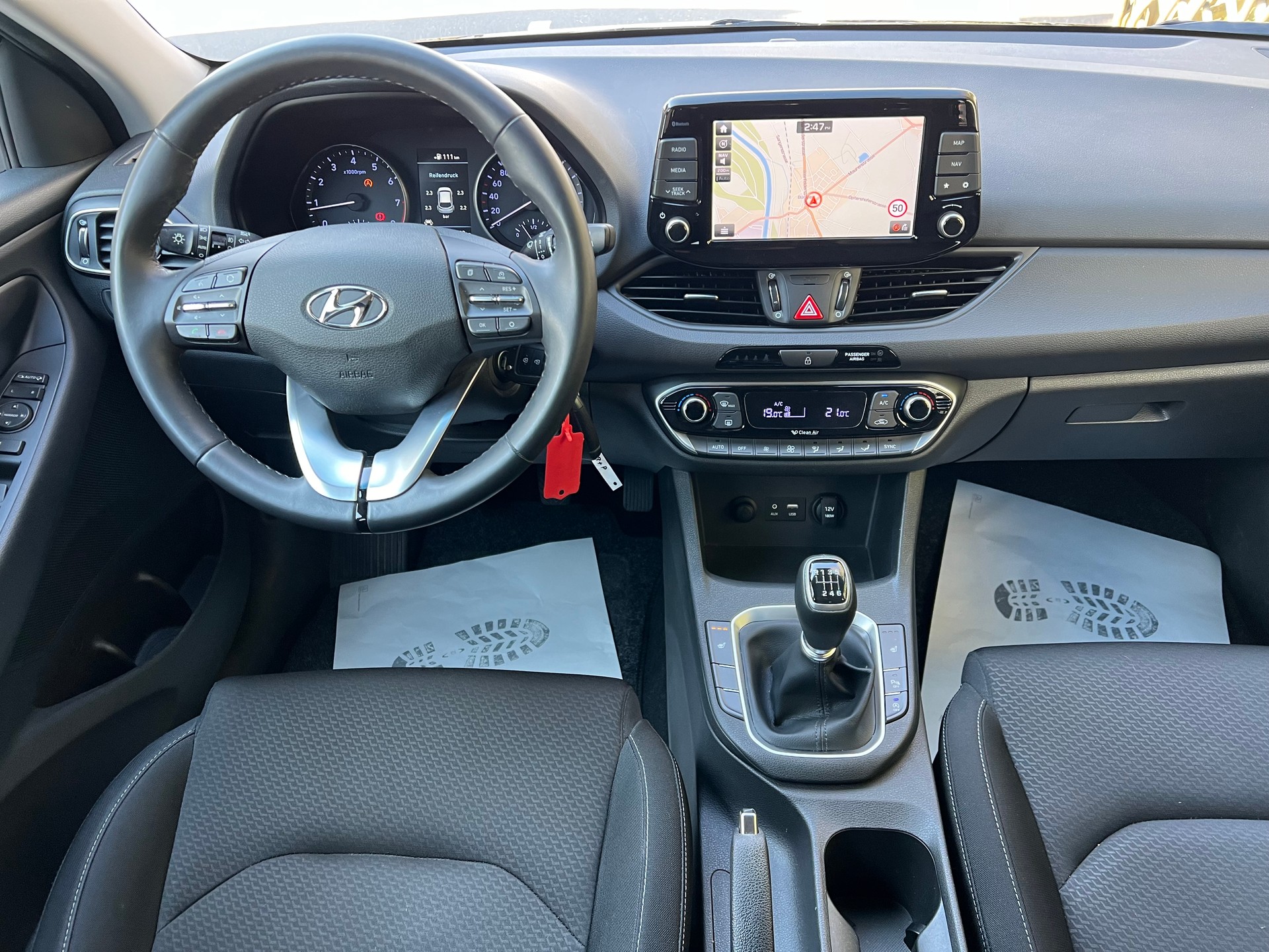 HYUNDAI i30 1.4 T-GDi Origo-image-9