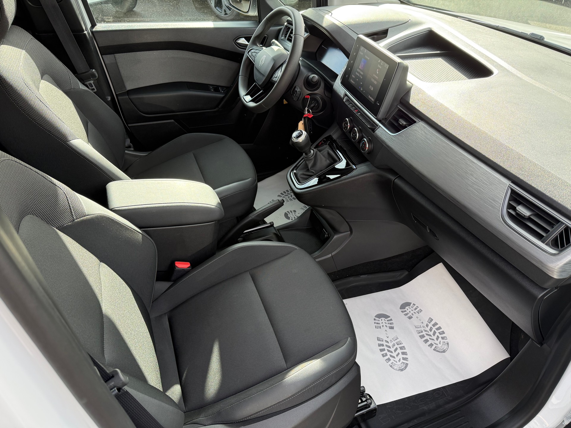 RENAULT Kangoo 1.3 TCe 100 PF Equilibre-image-9