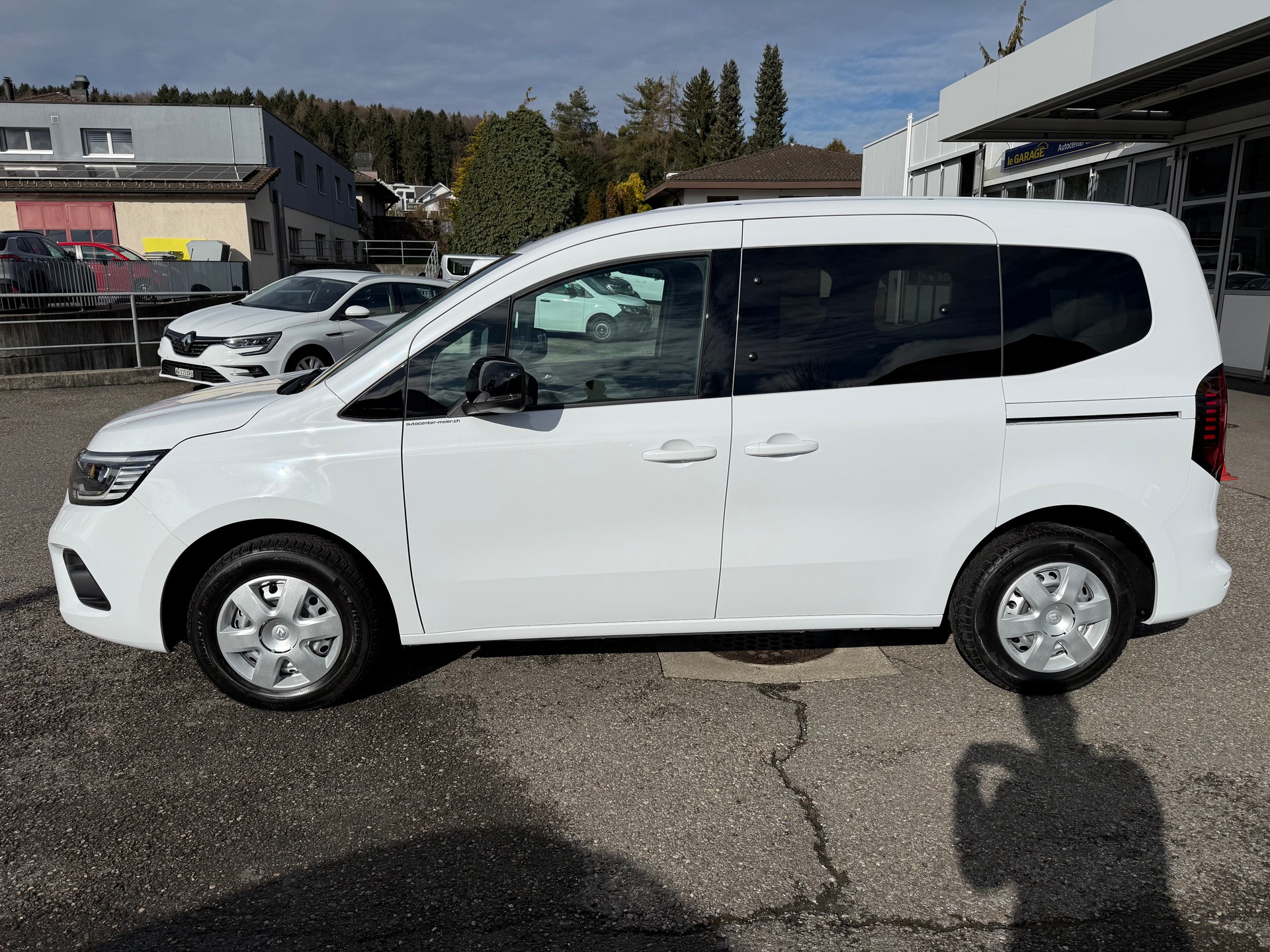 RENAULT Kangoo 1.3 TCe 100 PF Equilibre-showroom-element-2