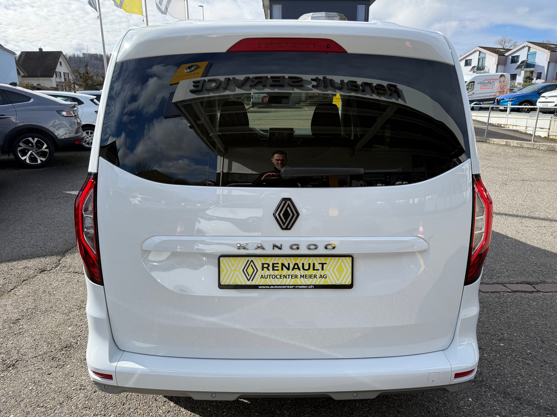 RENAULT Kangoo 1.3 TCe 100 PF Equilibre-image-4
