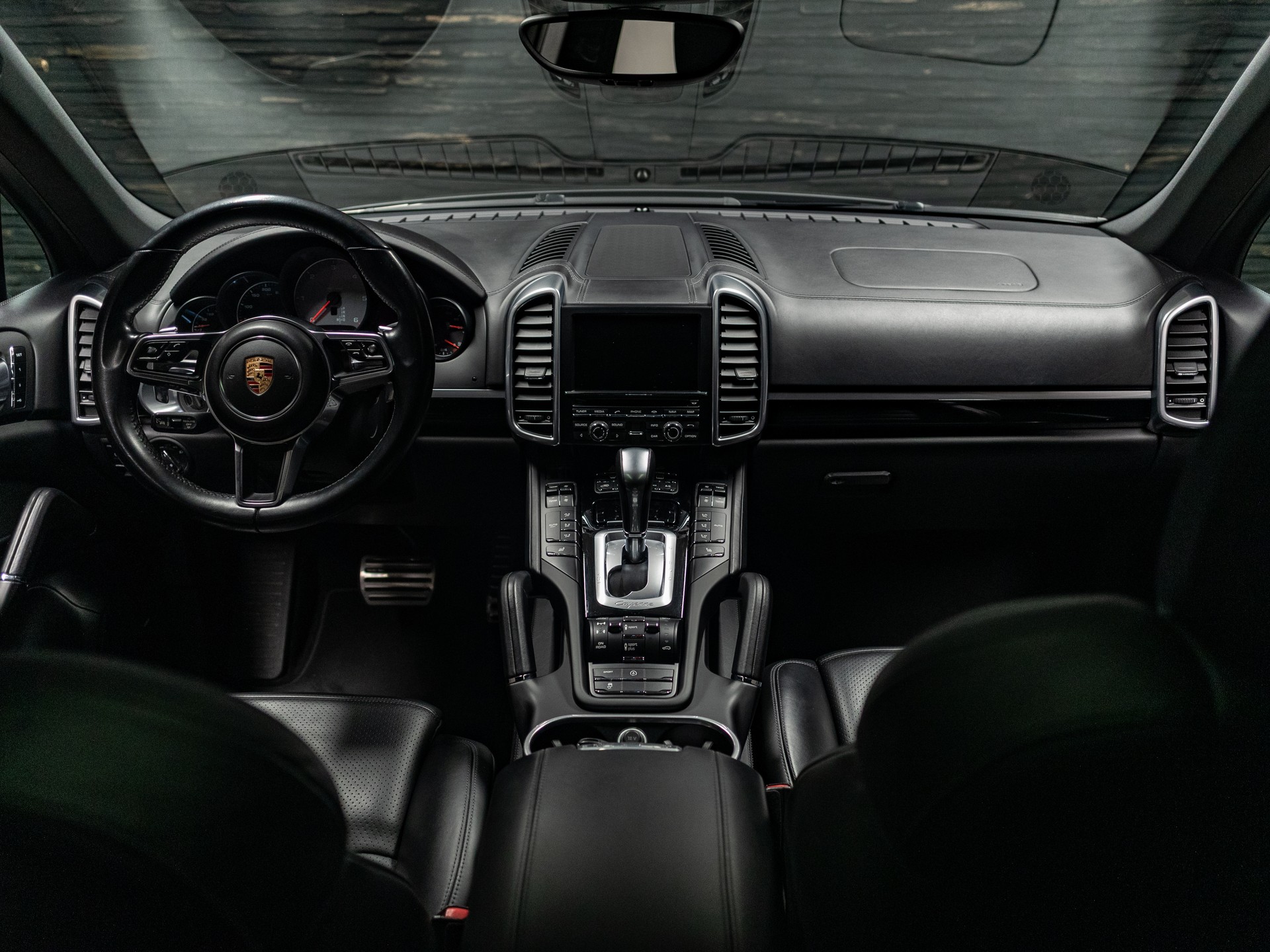 PORSCHE Cayenne S Diesel-image-17