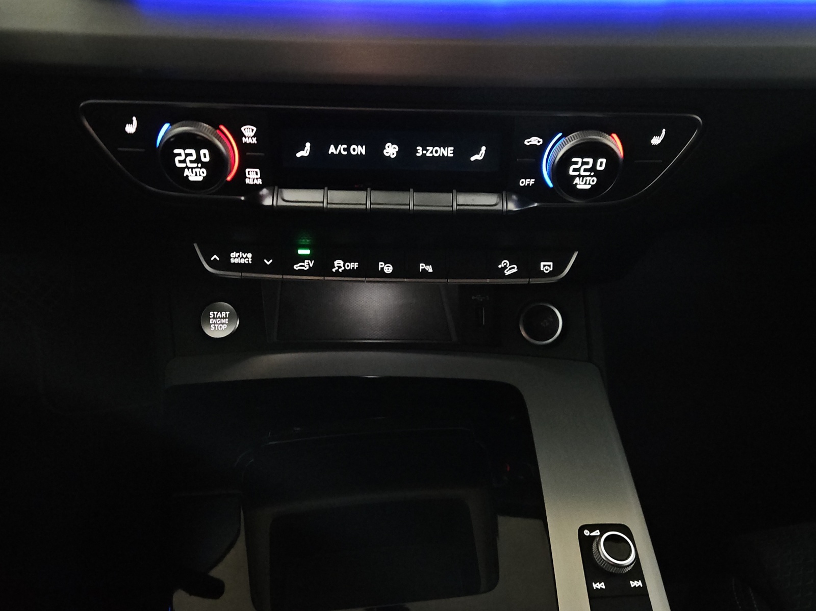 AUDI Q5 50 TFSI e PHEV advanced quattro S-tronic-image-19