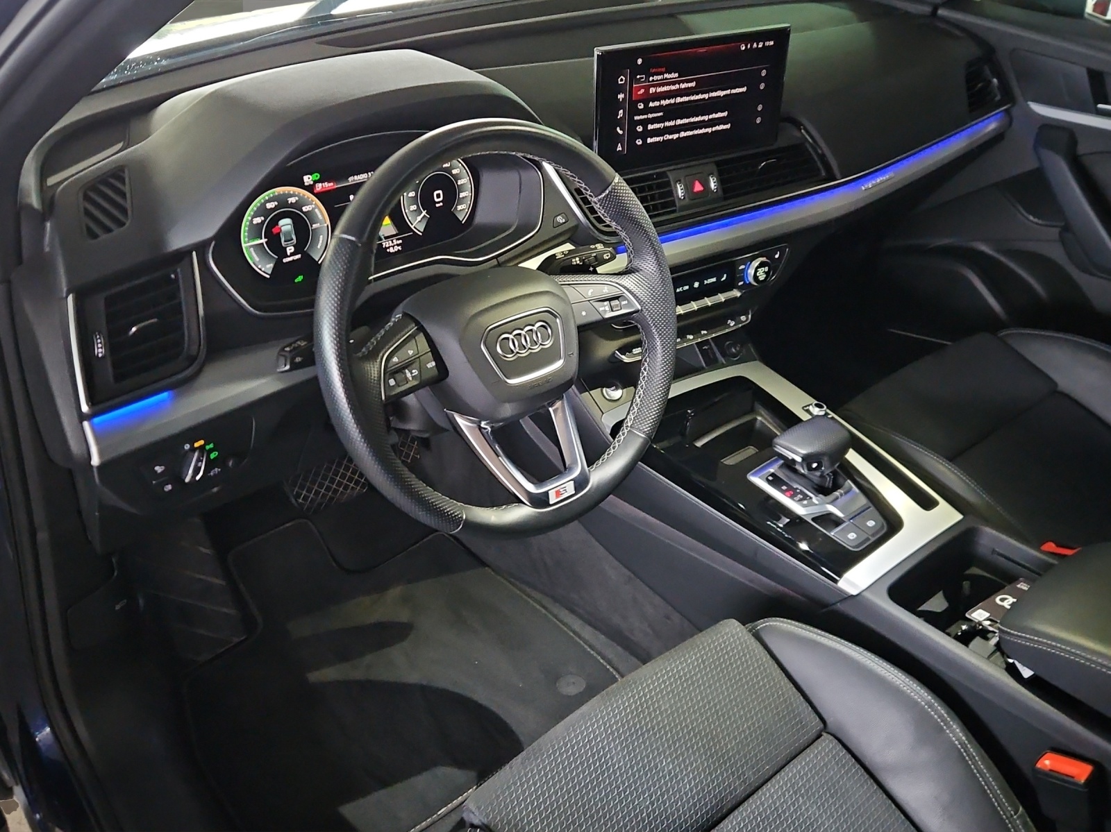 AUDI Q5 50 TFSI e PHEV advanced quattro S-tronic-image-6