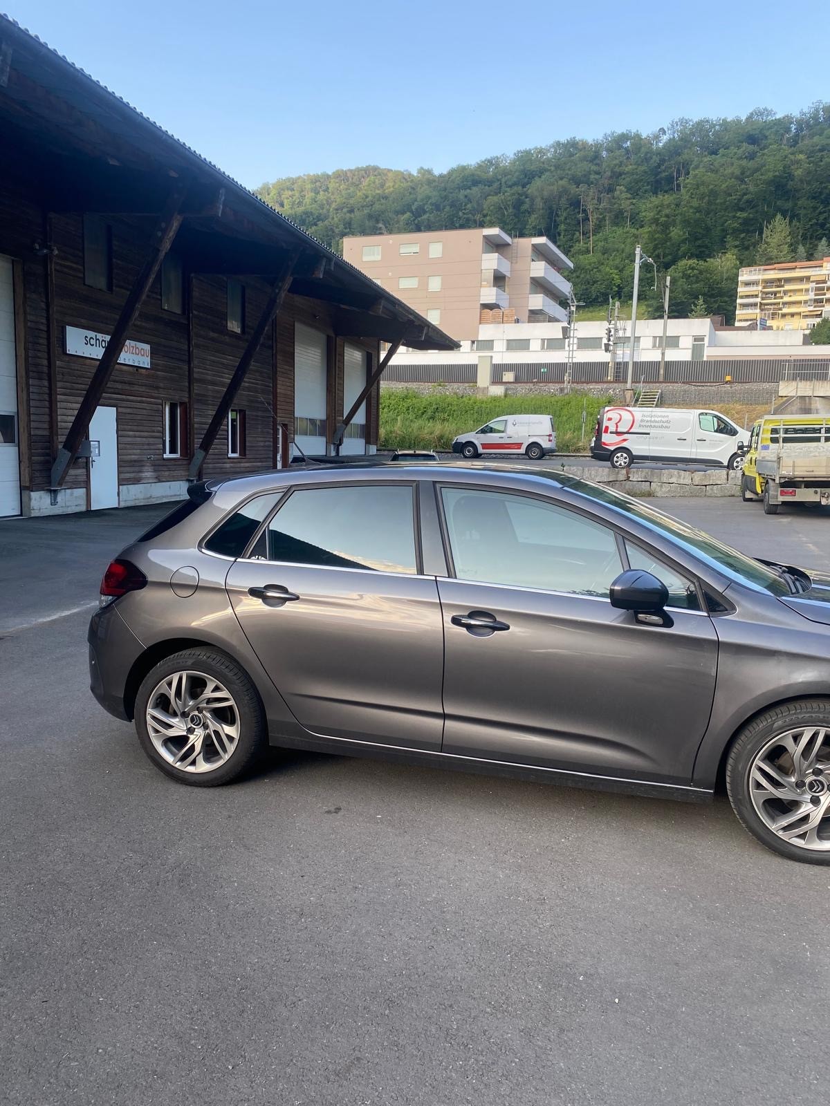 CITROEN C4 1.6 BlueHDi Feel Edition EAT6-image-1