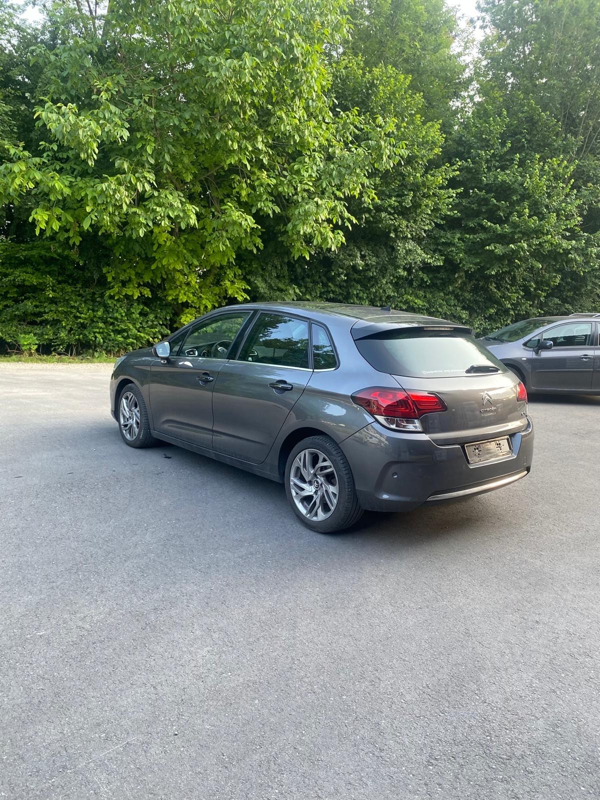 CITROEN C4 1.6 BlueHDi Feel Edition EAT6-image-2