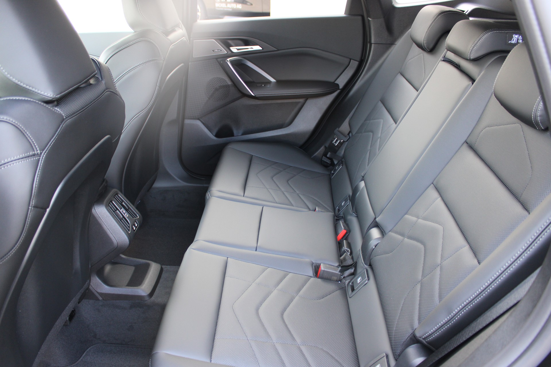 BMW X1 xDrive 20d 48V M Sport-image-13