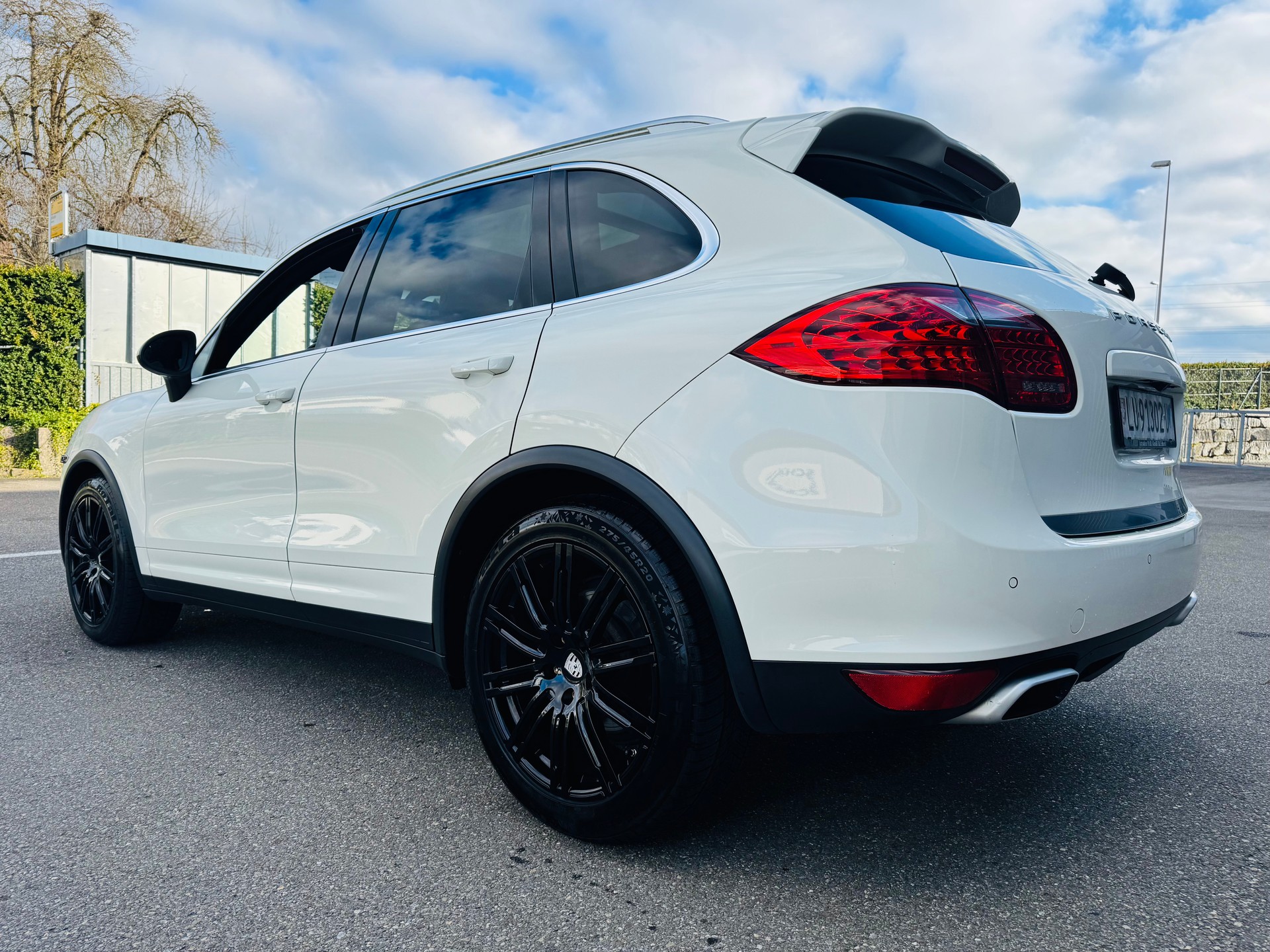 PORSCHE Cayenne S-image-3