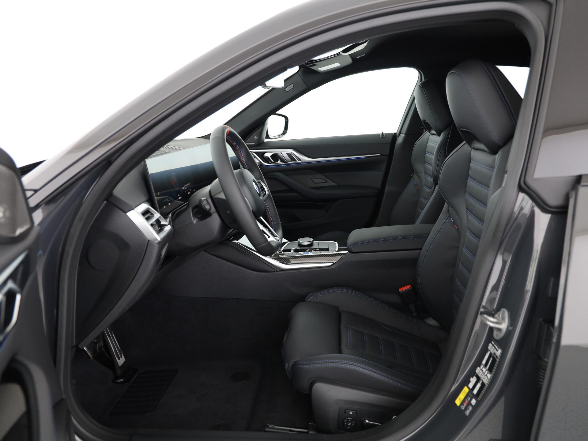 BMW i4 M60-image-4