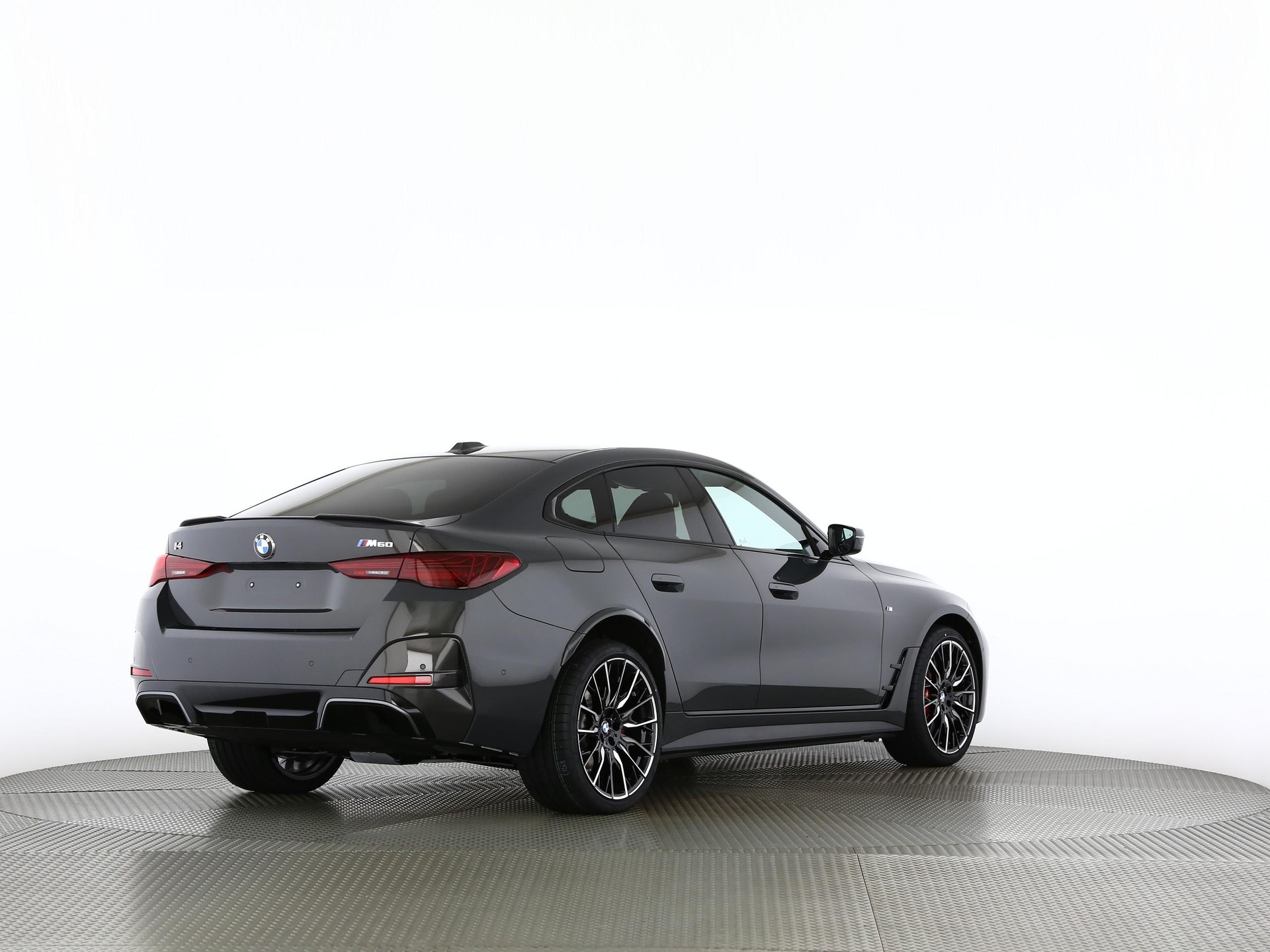 BMW i4 M60-image-19