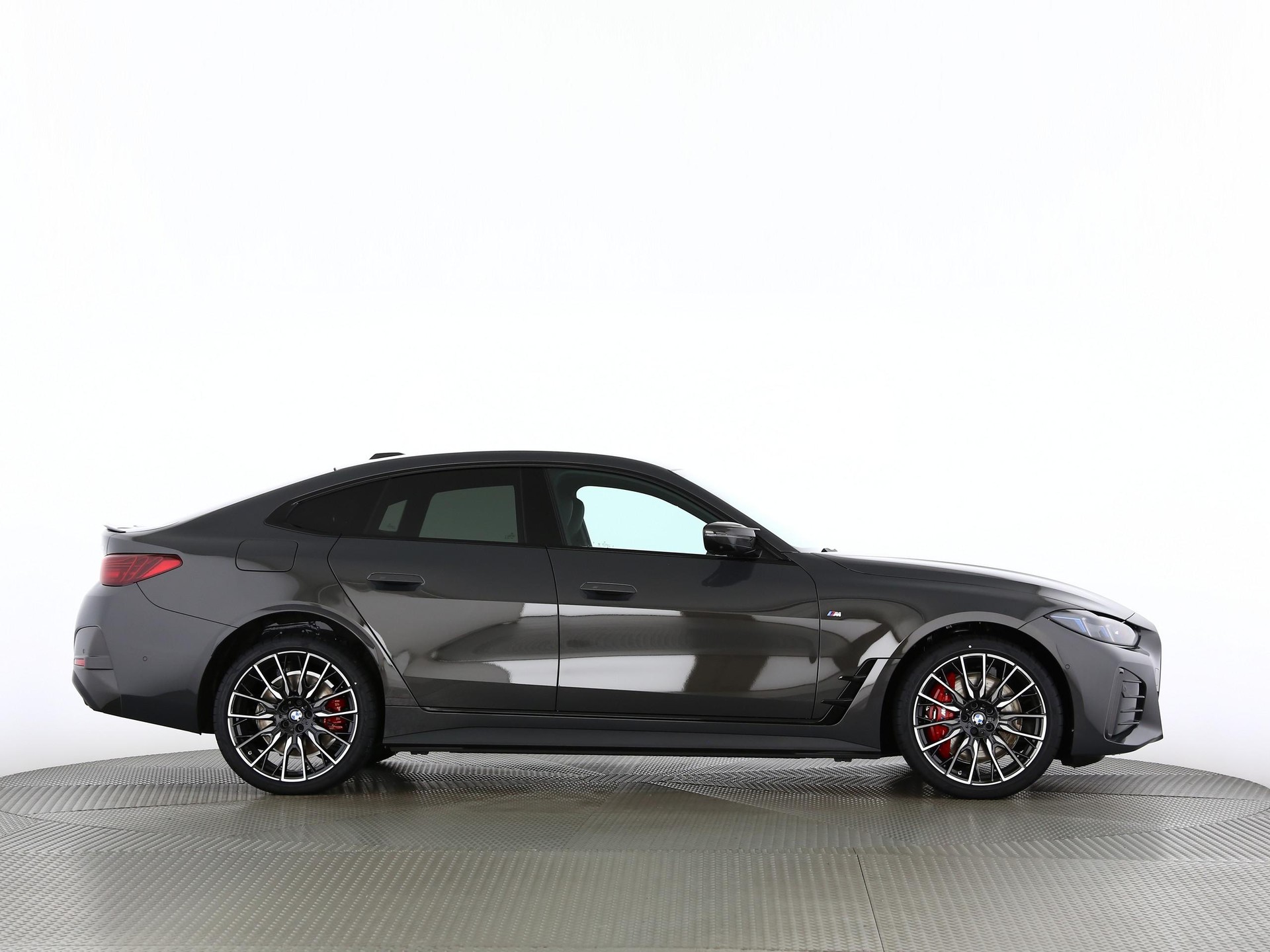 BMW i4 M60-image-23