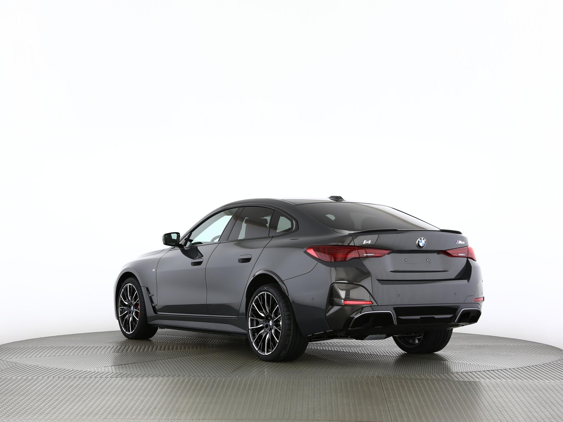 BMW i4 M60-image-15
