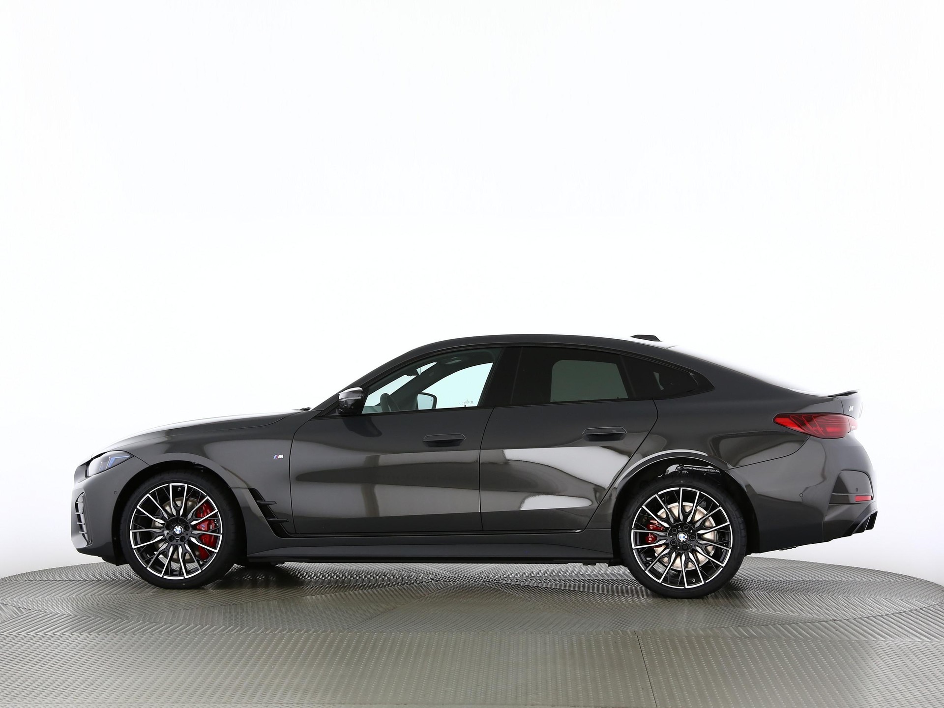 BMW i4 M60-image-12