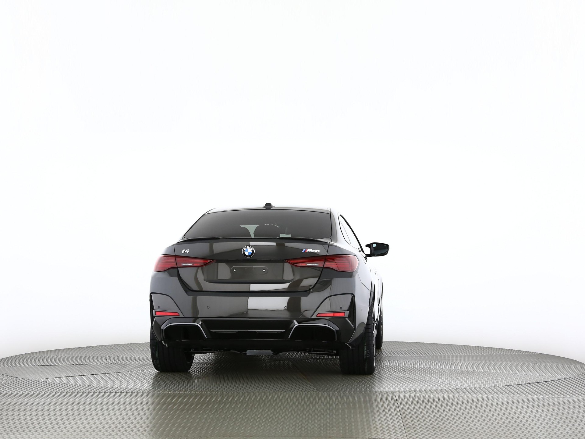 BMW i4 M60-image-17
