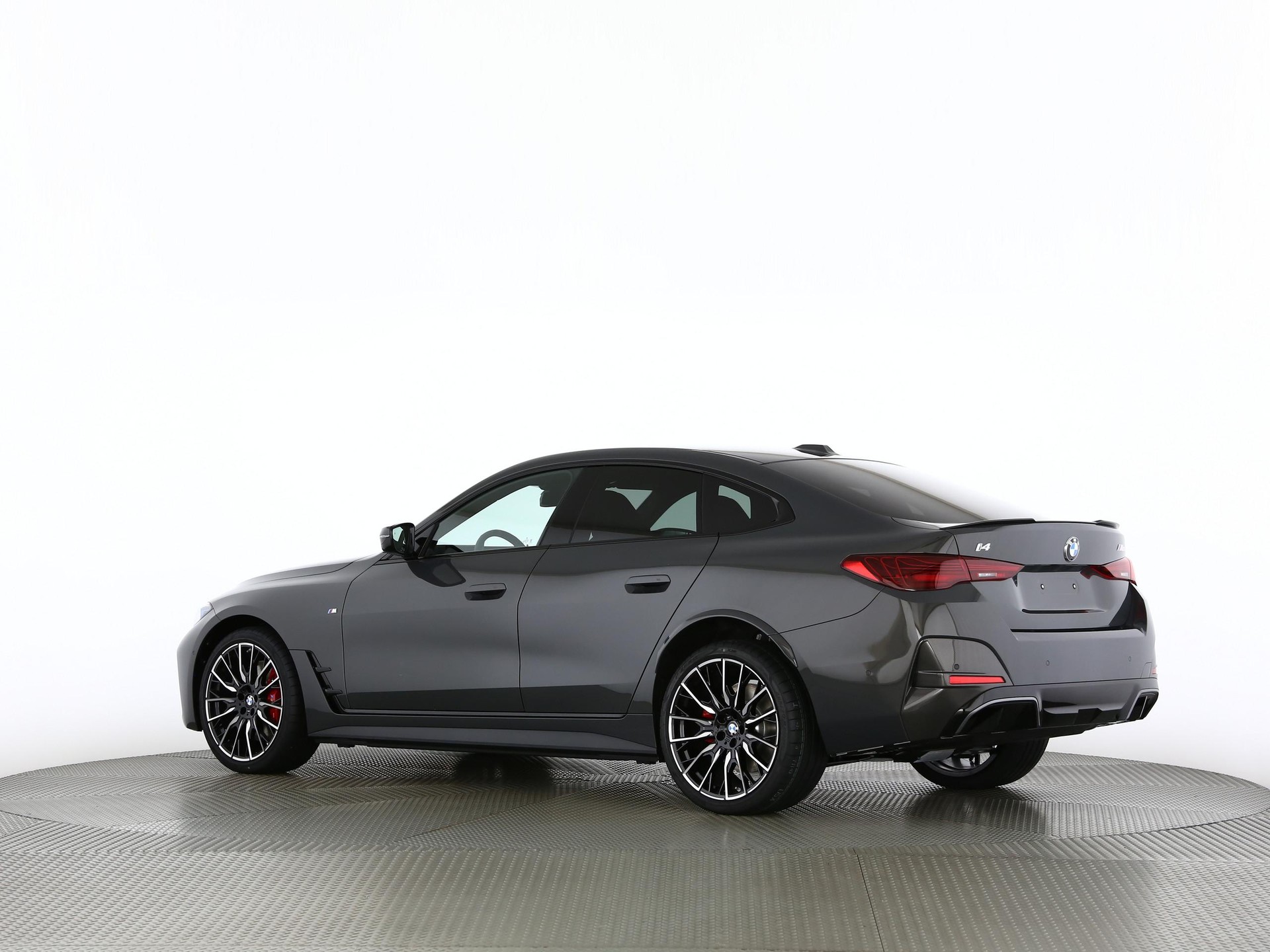 BMW i4 M60-image-14