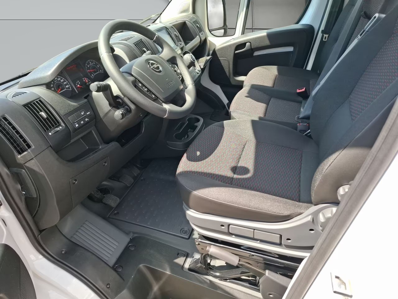OPEL Movano 2.2 d 3,5t L4 mit Rückfahrkamera-image-11