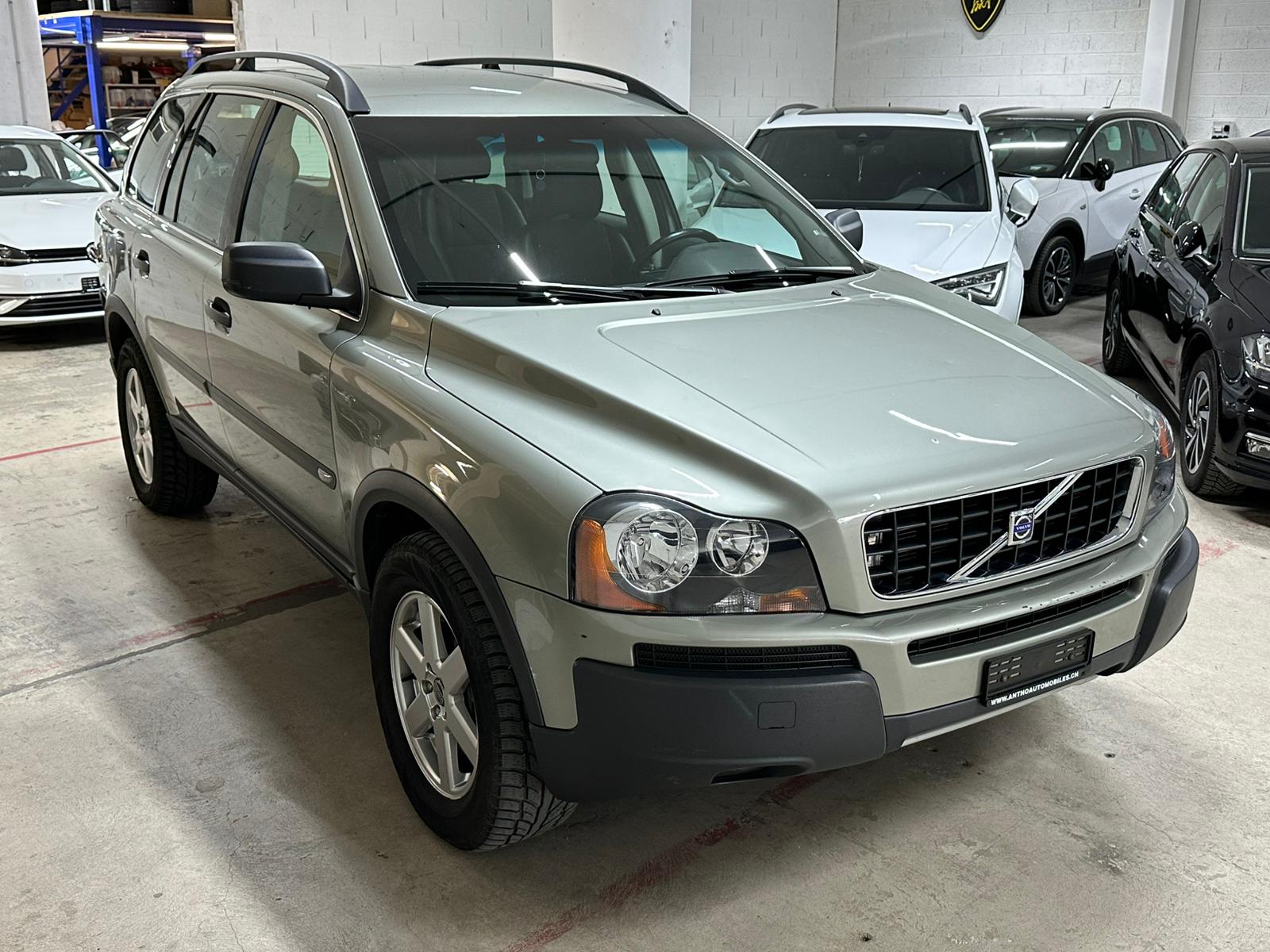 VOLVO XC90 D5 AWD Kinetic-image-1