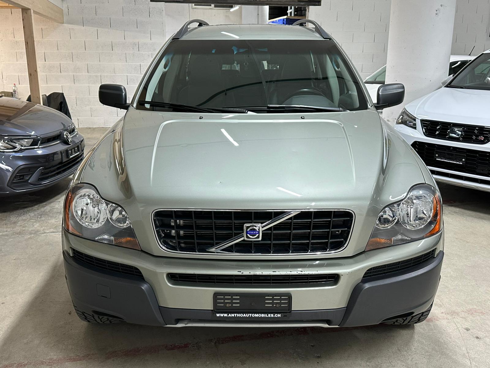 VOLVO XC90 D5 AWD Kinetic-image-2