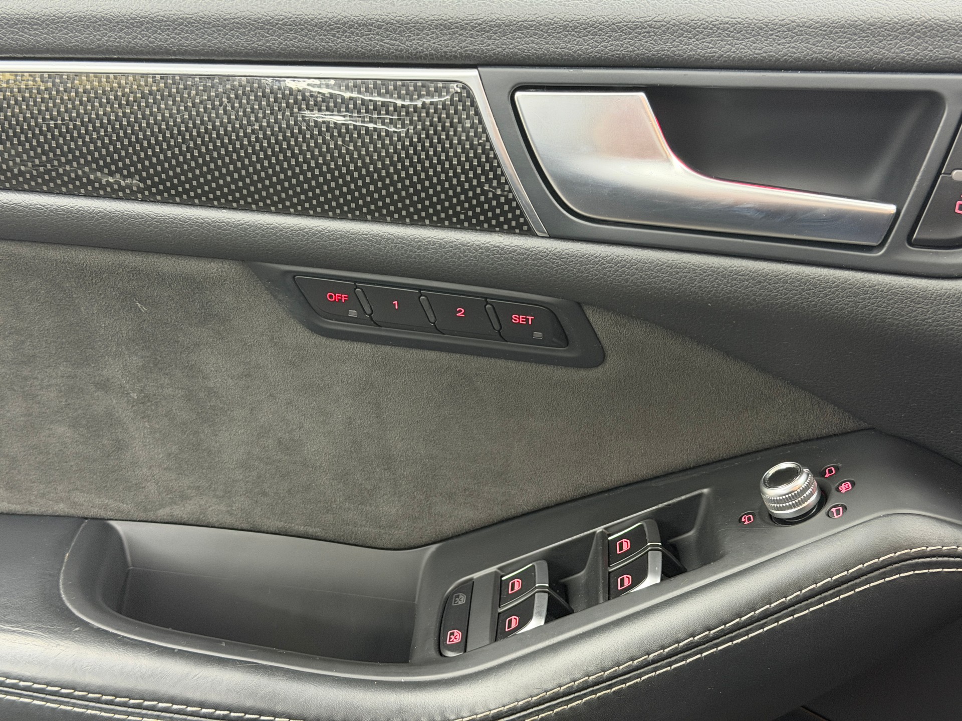 AUDI SQ5 3.0 TDI plus quattro tiptronic-image-18
