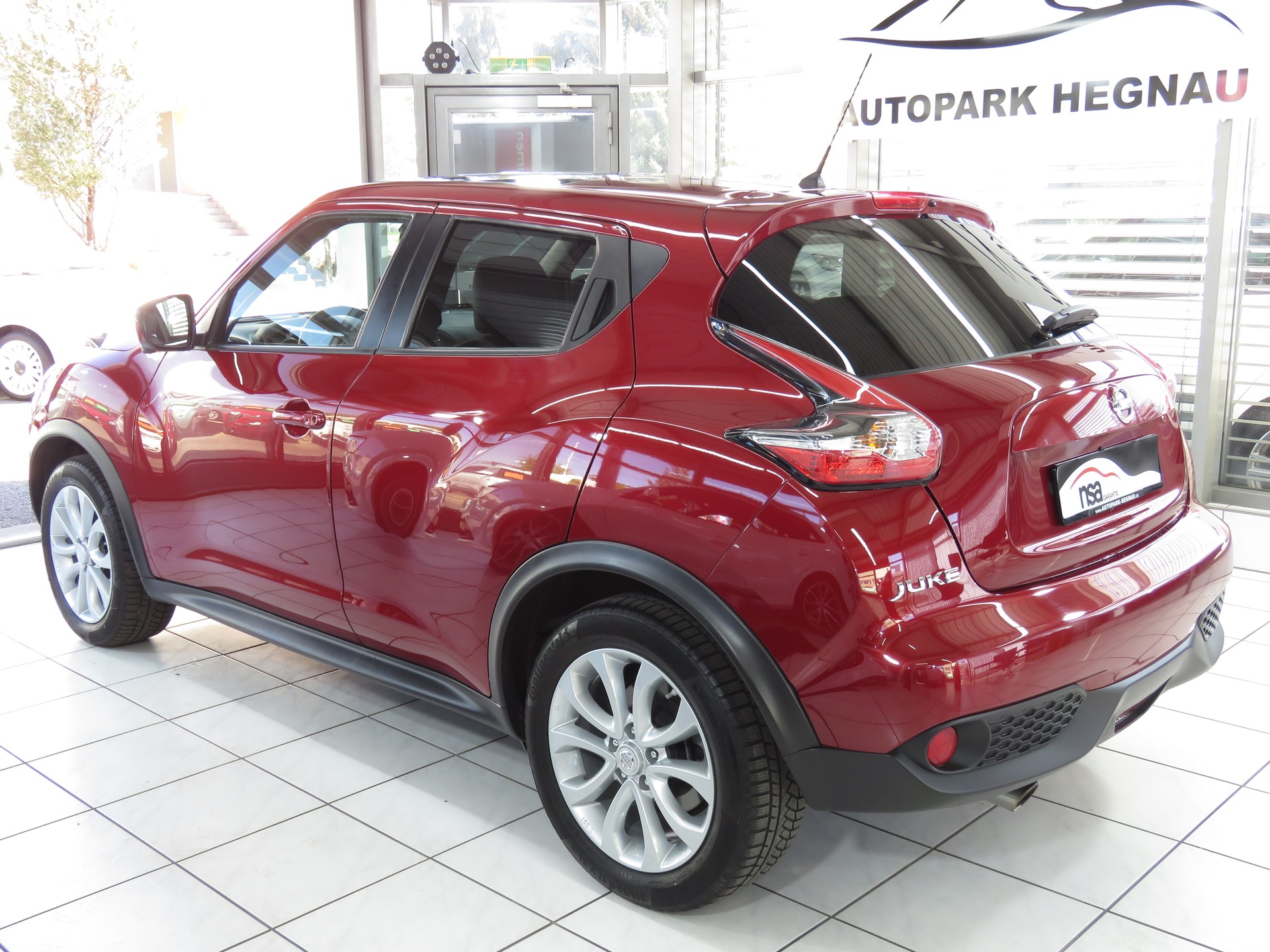 NISSAN Juke 1.6 DIG-T tekna 4x4 Xtronic M-CVT-image-5