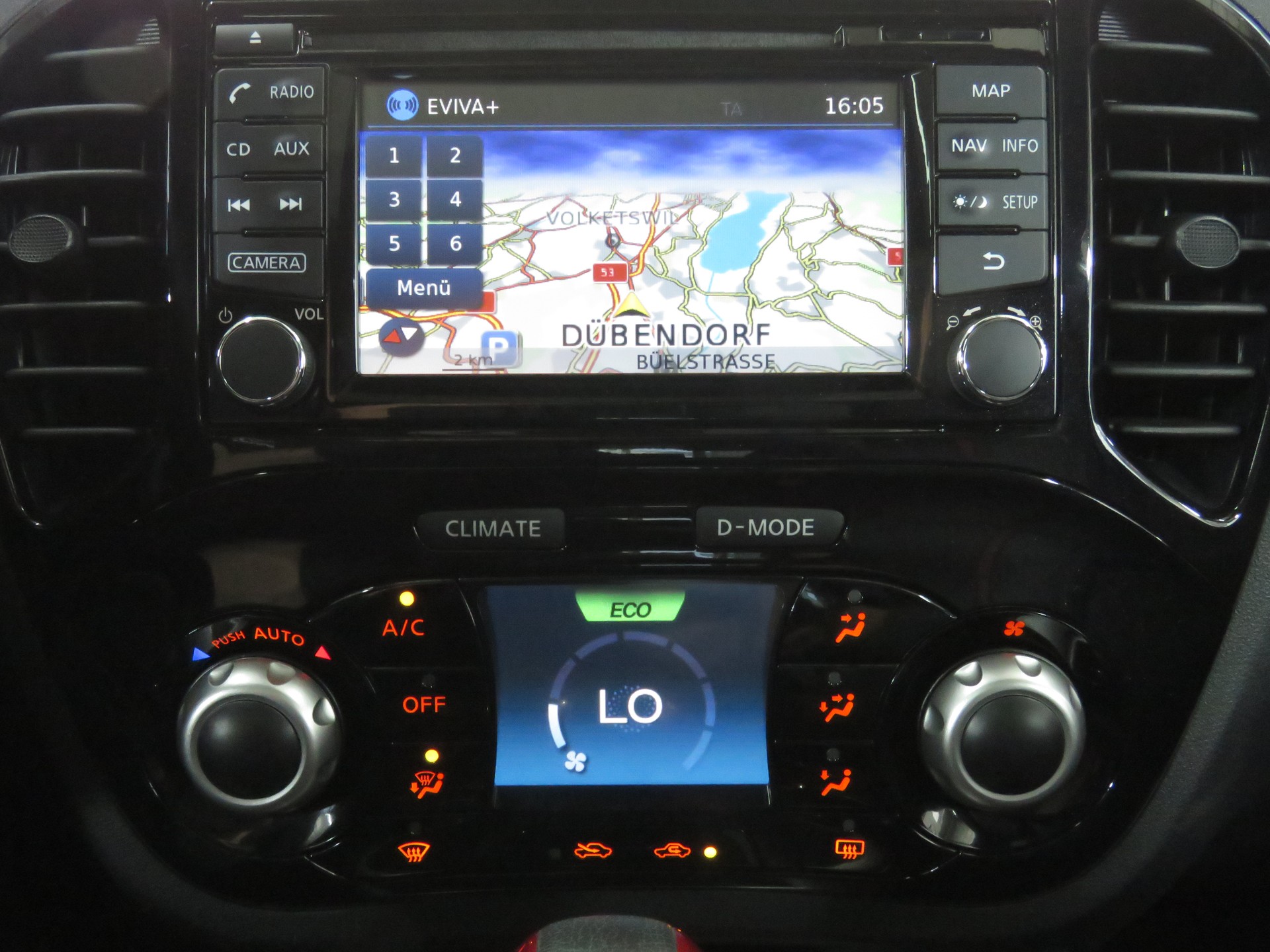NISSAN Juke 1.6 DIG-T tekna 4x4 Xtronic M-CVT-image-17