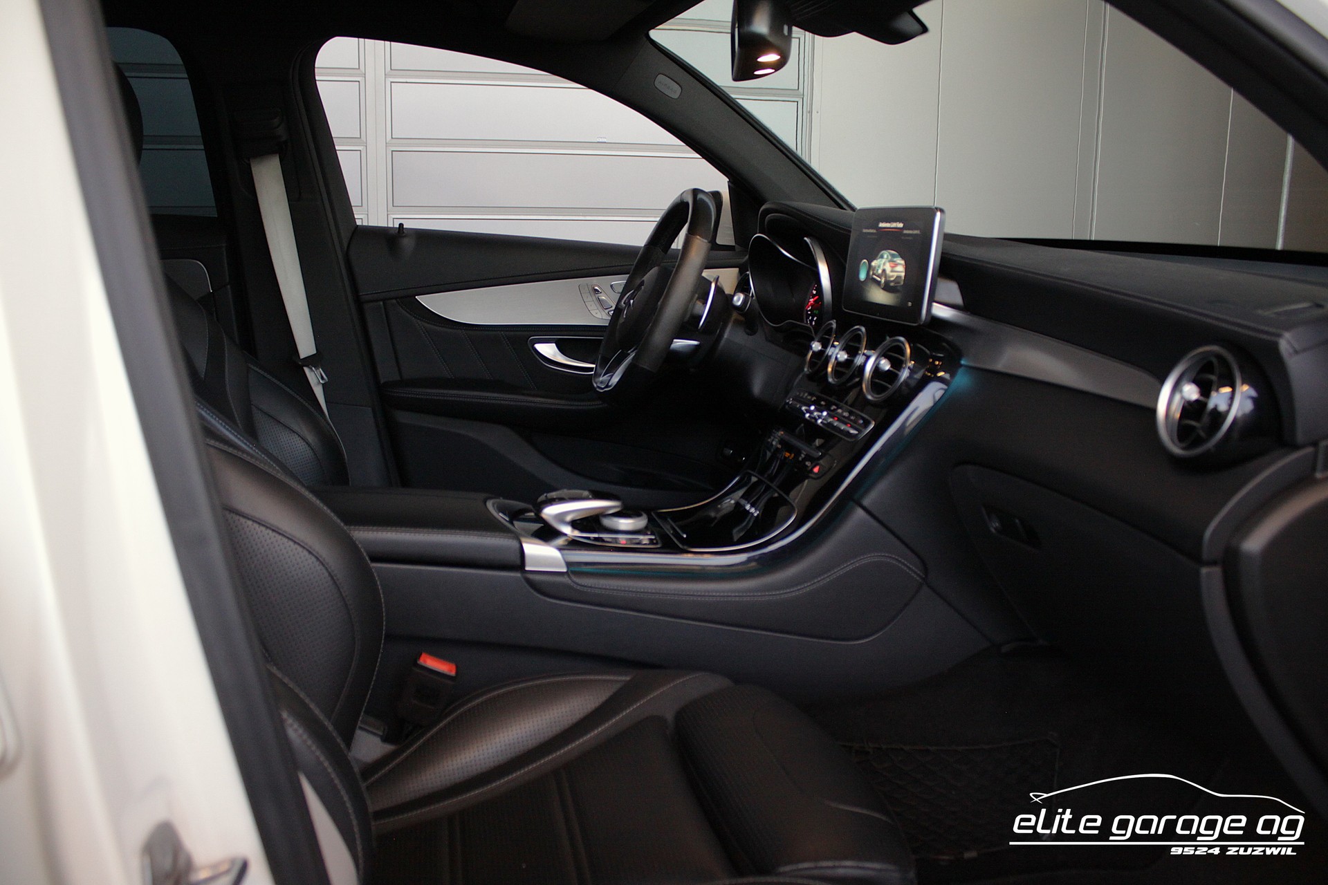 MERCEDES-BENZ GLC Coupé 63 S AMG 4Matic+ 9G-Tronic-image-15
