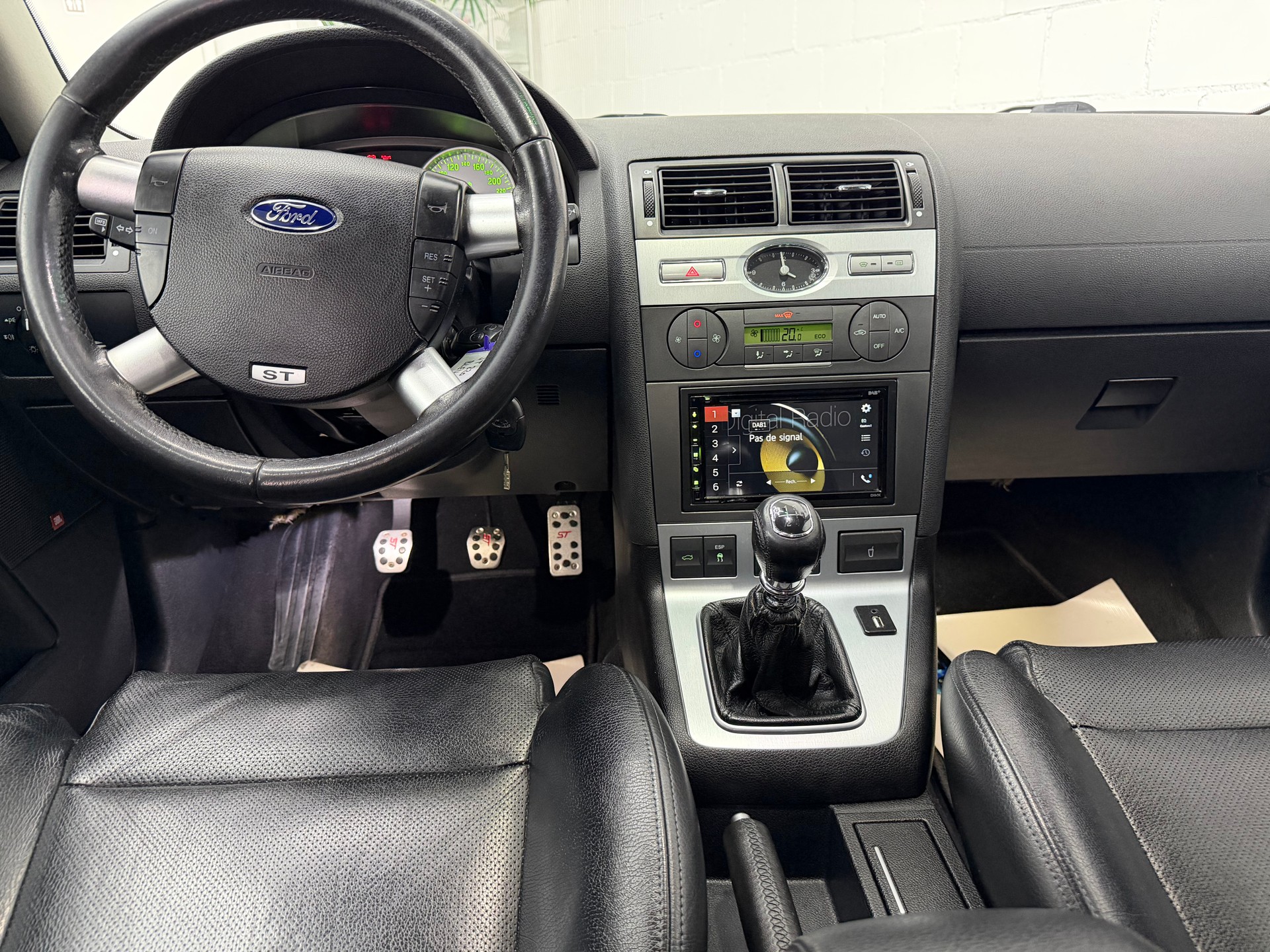 FORD Mondeo 3.0i V6 ST220⭐️-image-9
