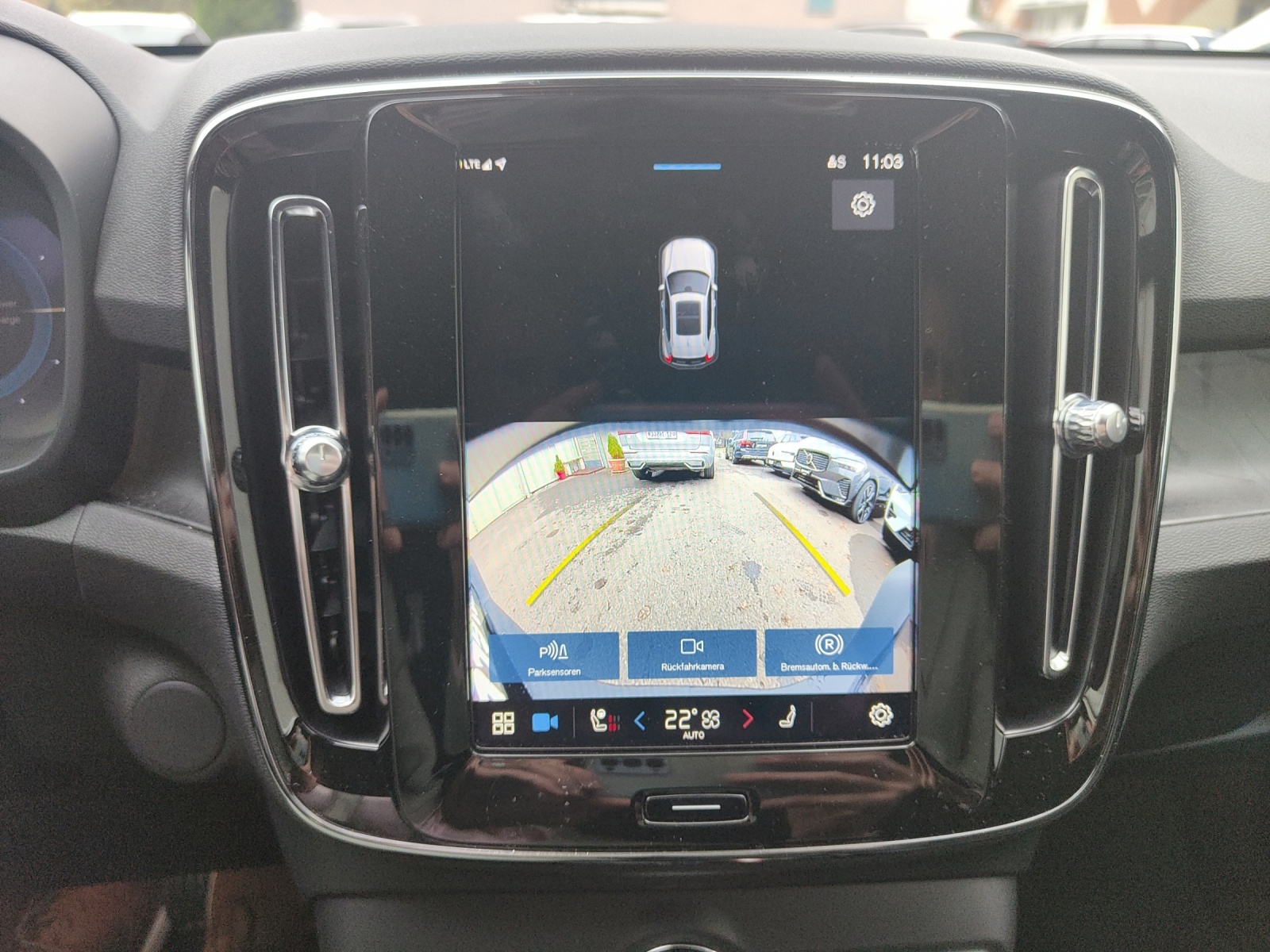 VOLVO XC40 E80 Twin Plus AWD-image-8