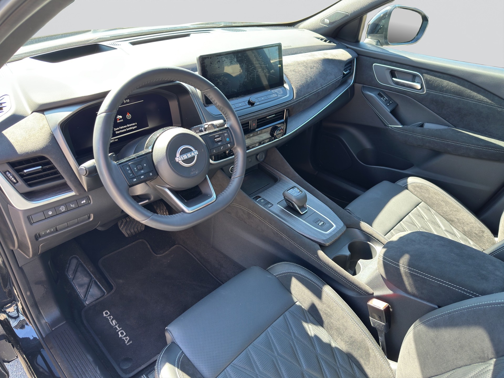 NISSAN Qashqai 1.3 DIG-T MHEV Tekna+ Xtronic-image-6