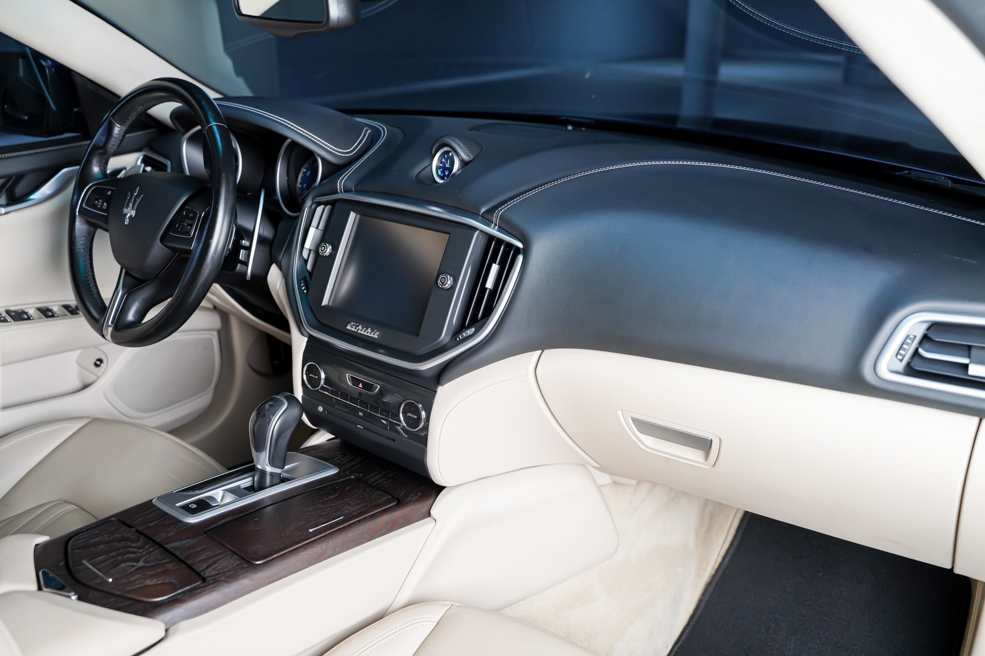 MASERATI Ghibli S Q4 3.0 V6 Automatica-image-21