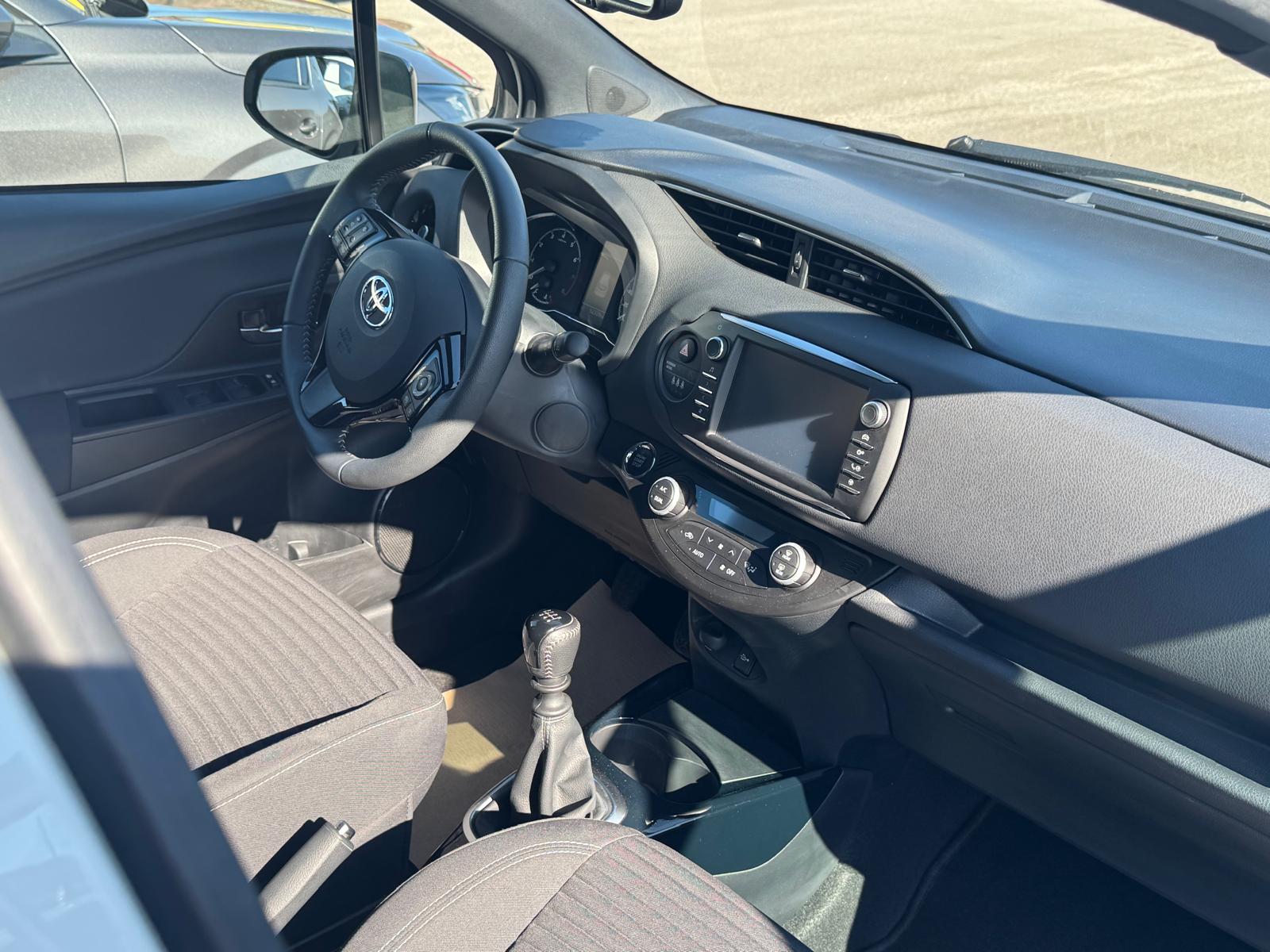 TOYOTA Yaris 1.5 Trend-image-8