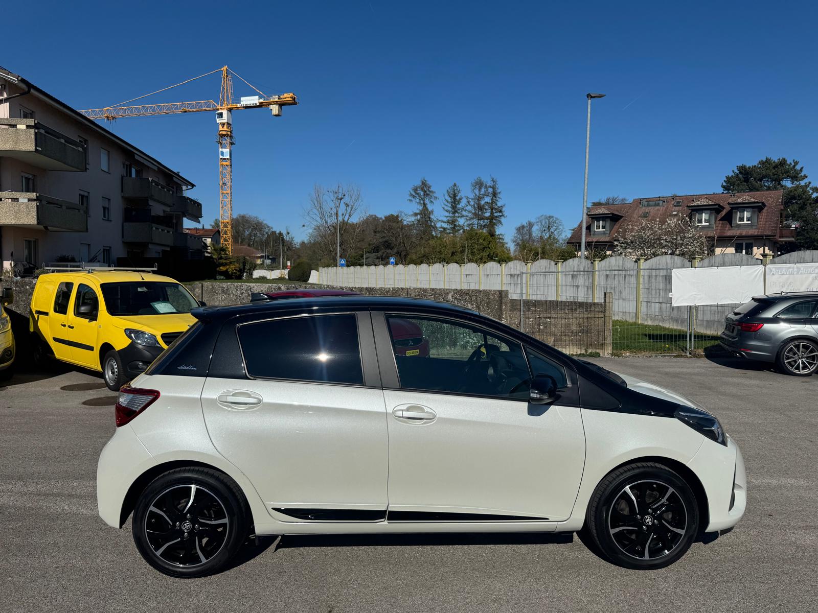TOYOTA Yaris 1.5 Trend-image-2