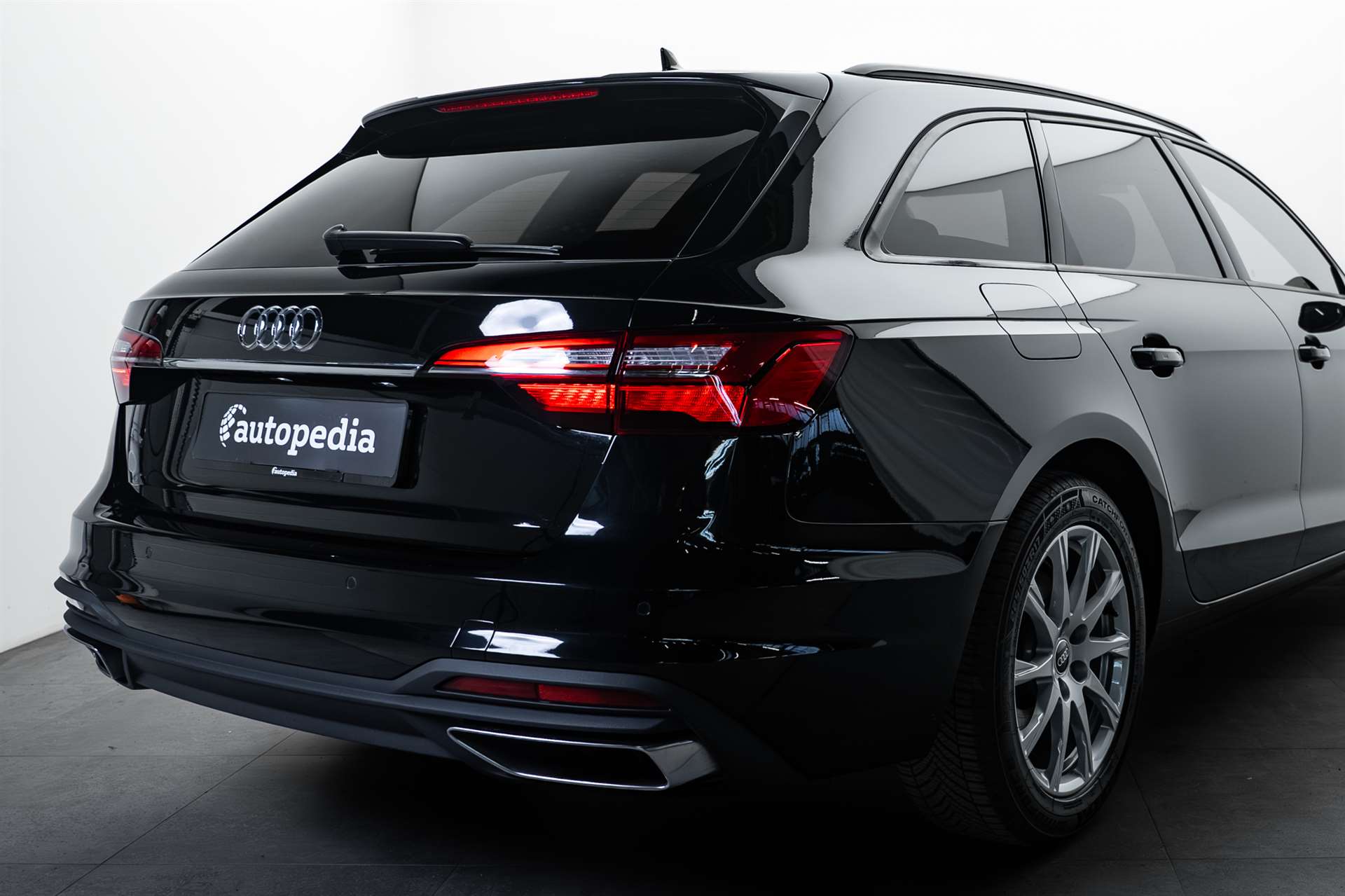 AUDI A4 Avant 35 TFSI S-tronic Automat-image-3
