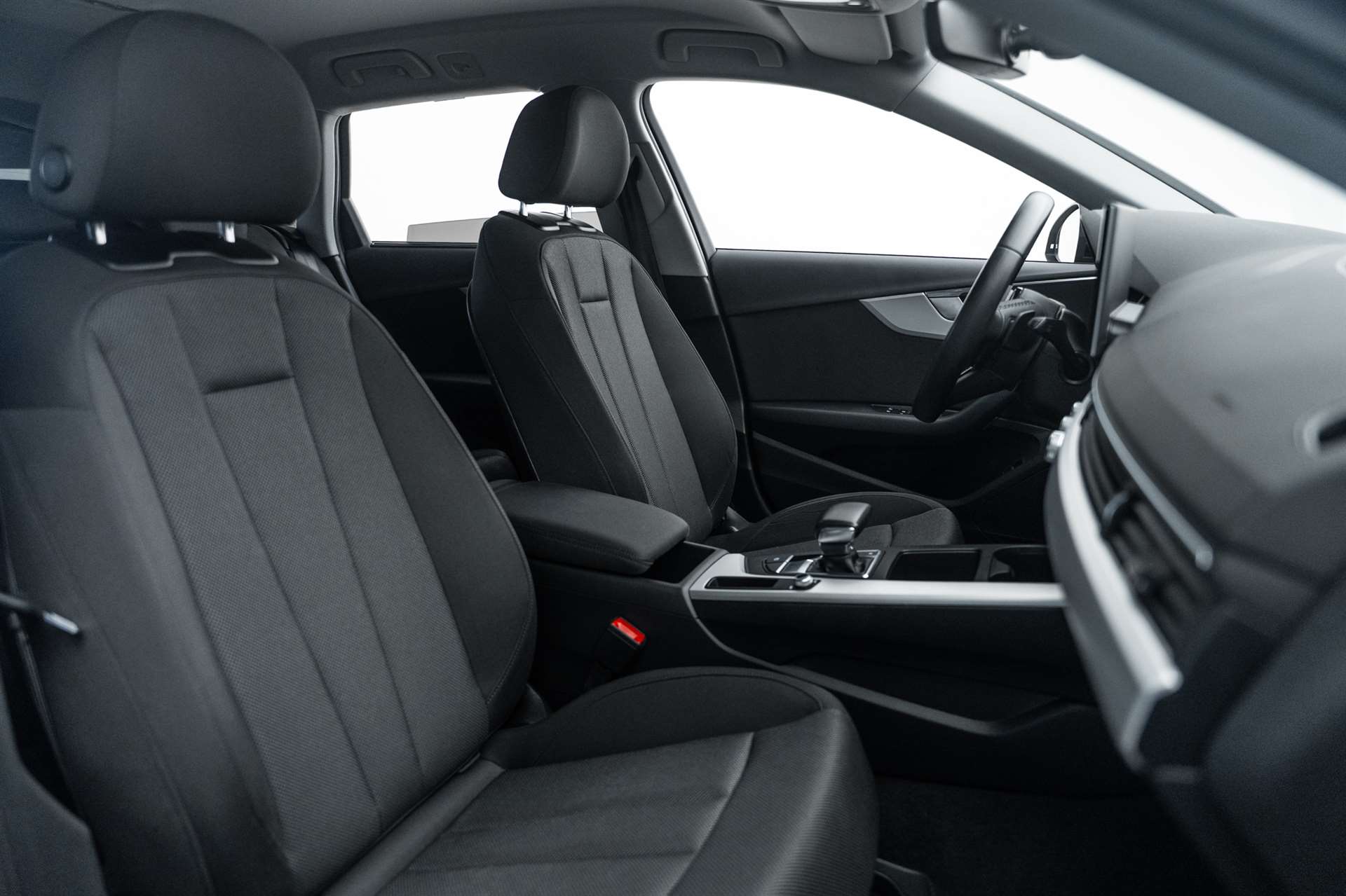 AUDI A4 Avant 35 TFSI S-tronic Automat-image-11