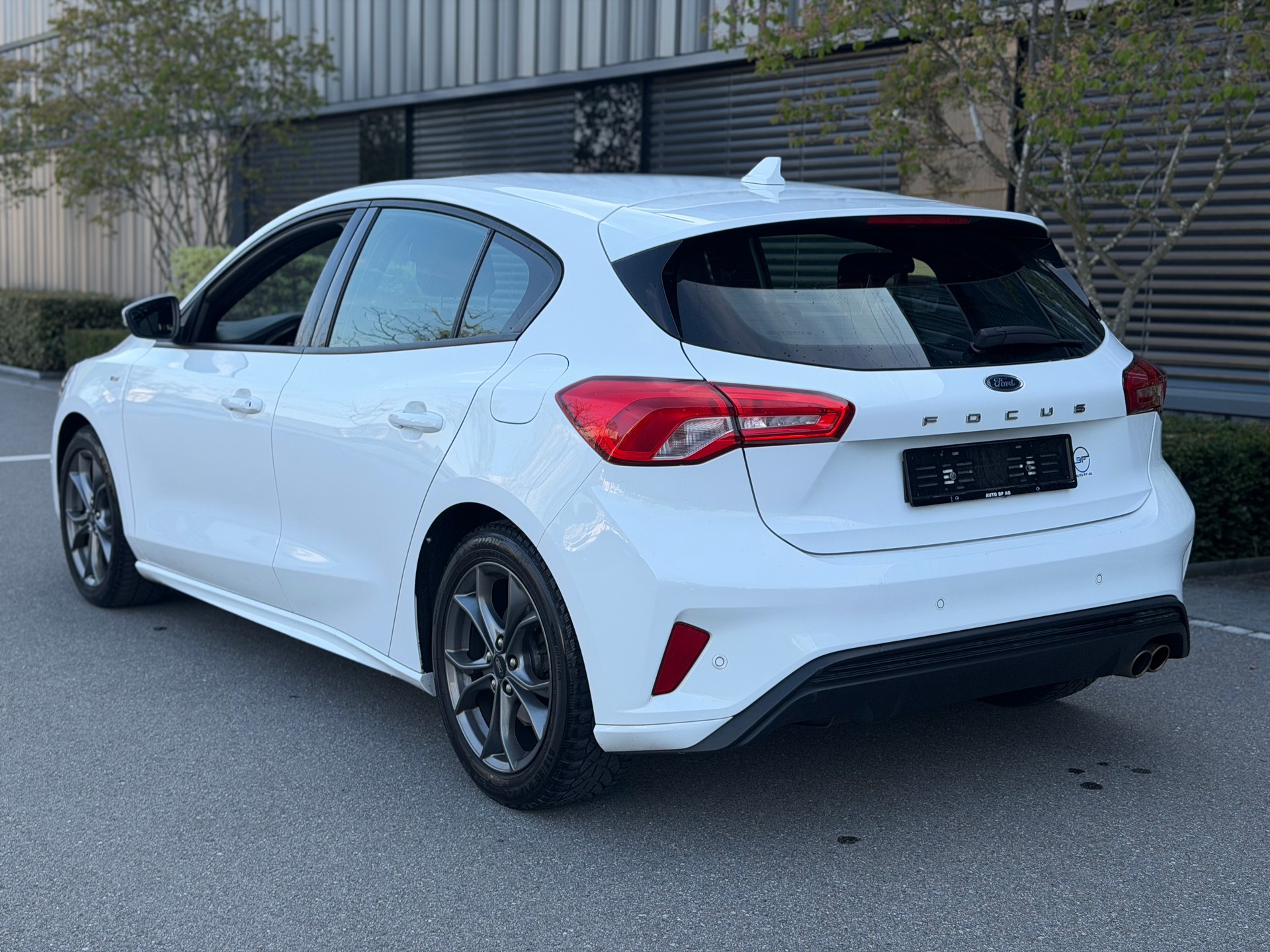 FORD Focus 1.0 SCTi ST Line-image-5