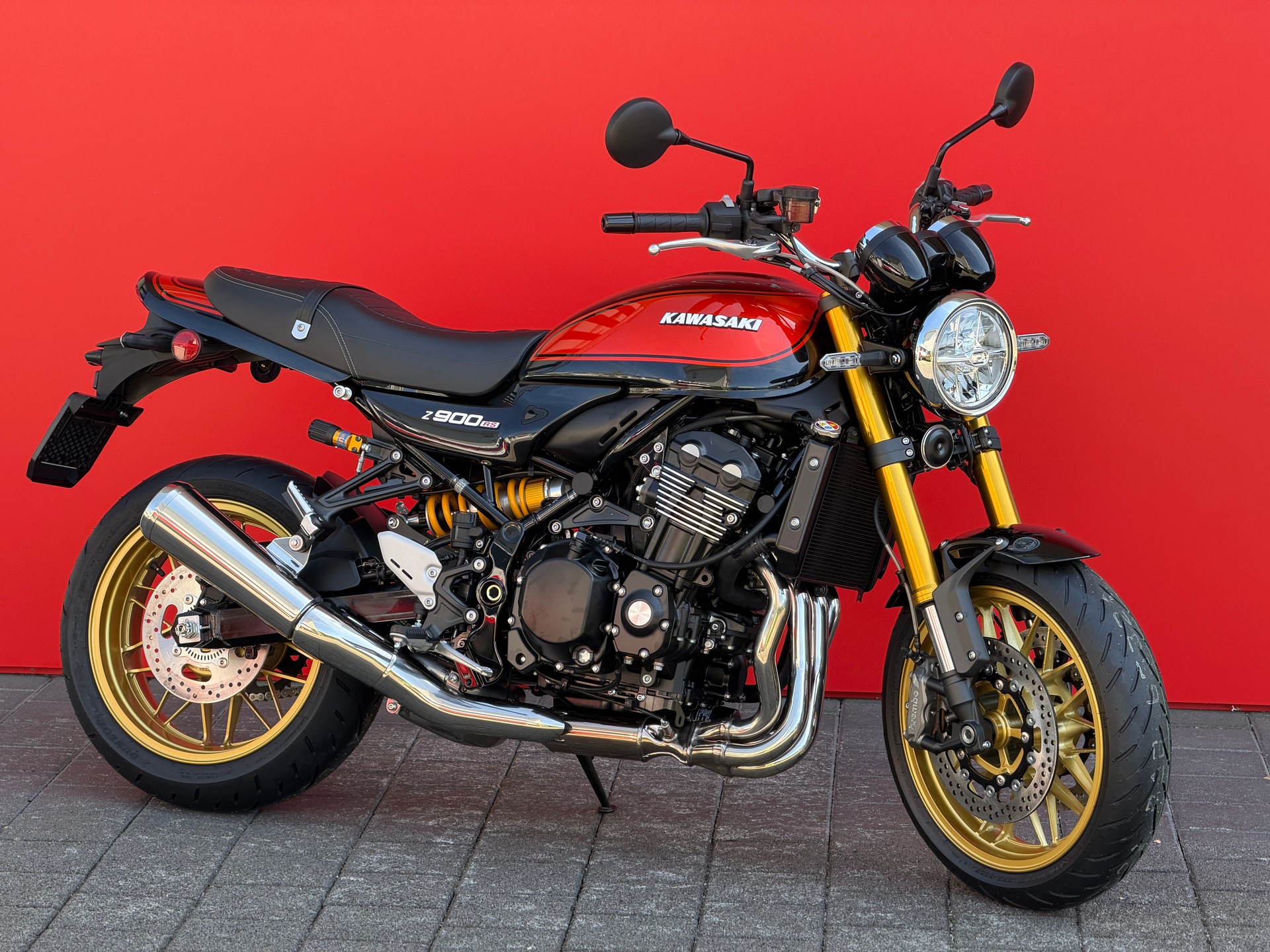 KAWASAKI Z 900 RS SE-showroom-element-1