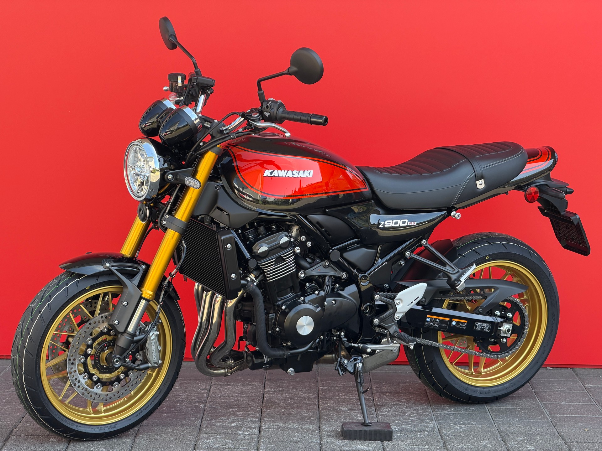 KAWASAKI Z 900 RS SE-showroom-element-3